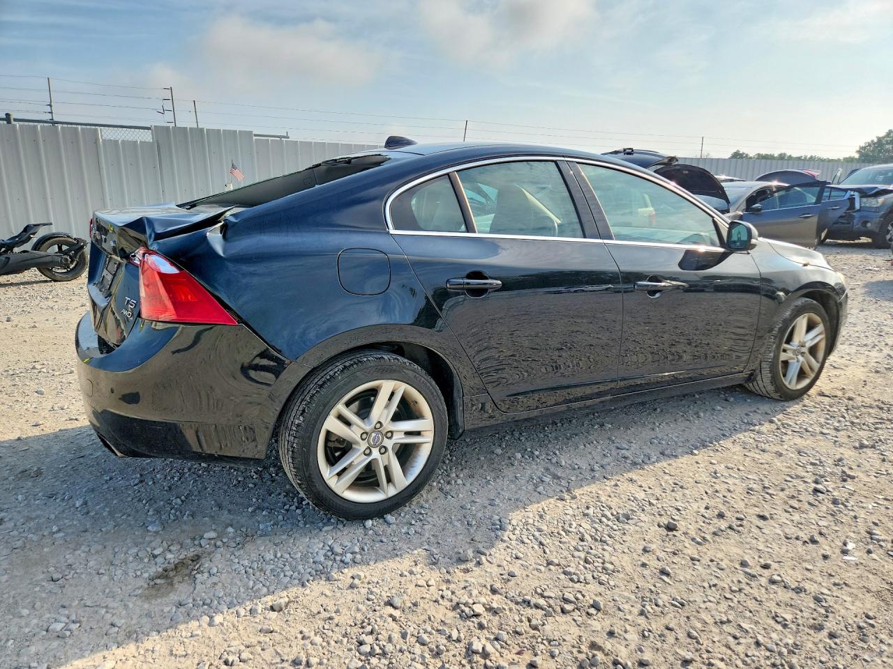 2015 Volvo S60 Premier Black vin: YV1612TK7F1353736