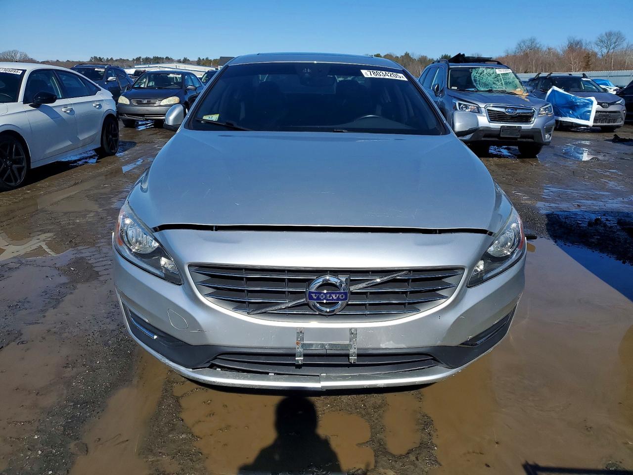 2016 Volvo S60 Premier Silver vin: YV1612TK7G2404518