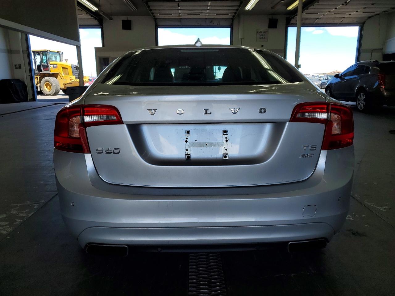 2015 Volvo S60 Premier Silver vin: YV1612TK8F2332243