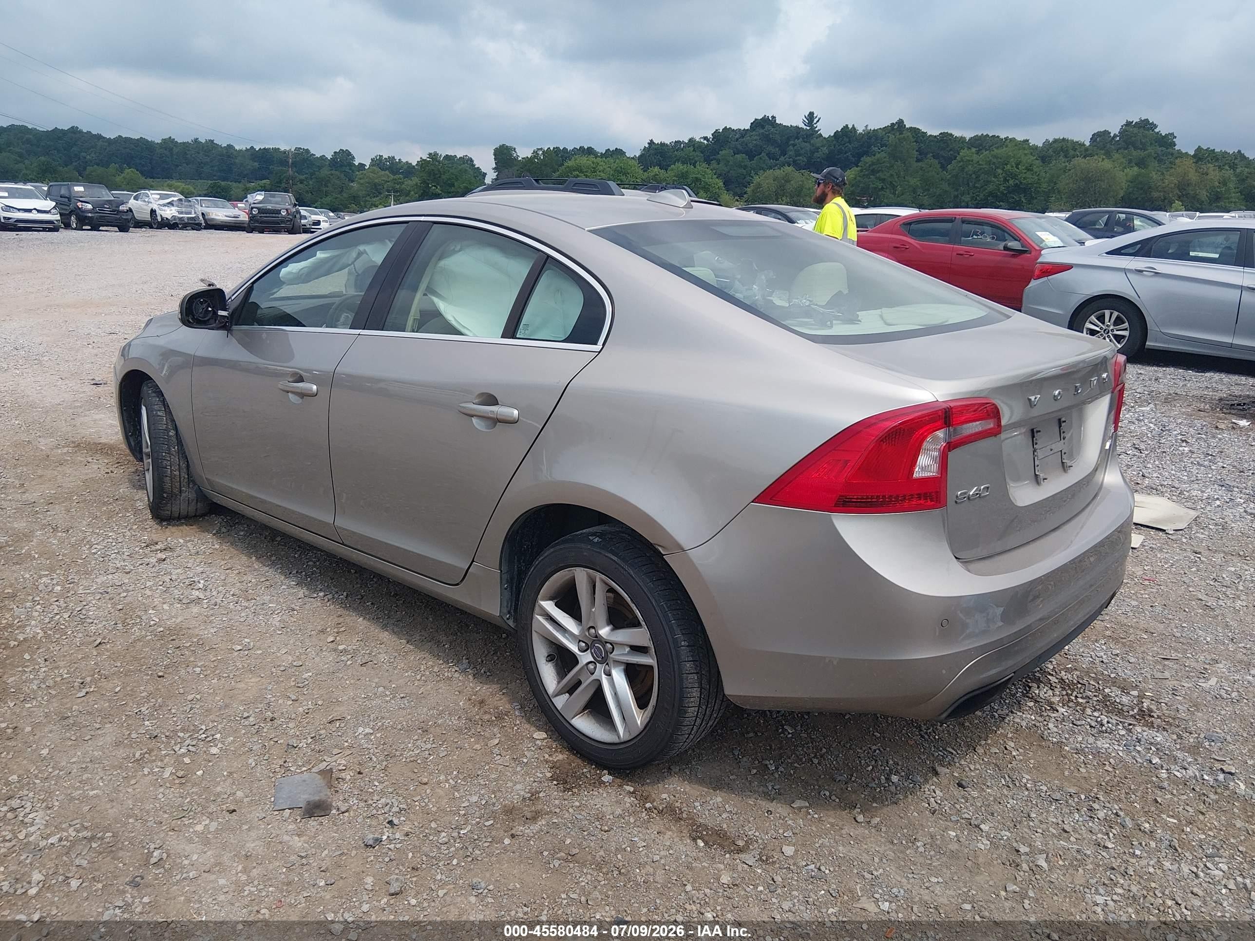 2015 Volvo S60 T5 Premier Silver vin: YV1612TK9F1357173