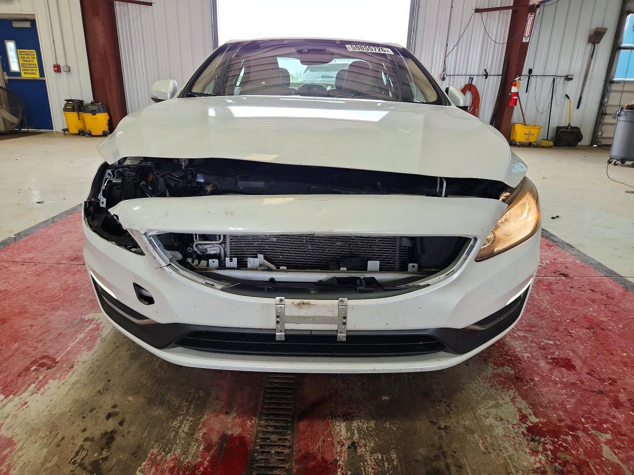 2015 Volvo S60 Premier White vin: YV1612TK9F2333482