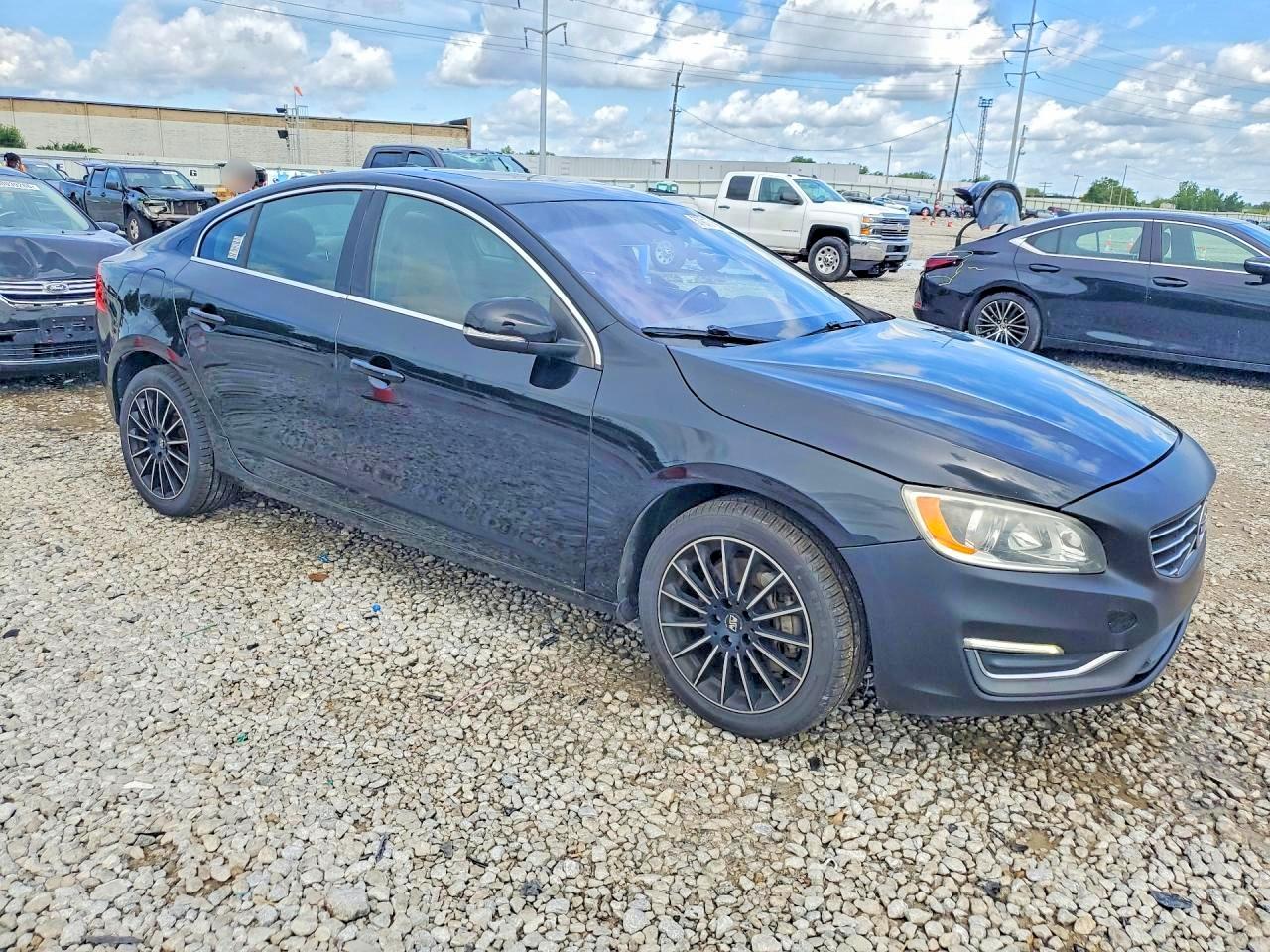2015 Volvo S60 Premier Black vin: YV1612TK9F2354154