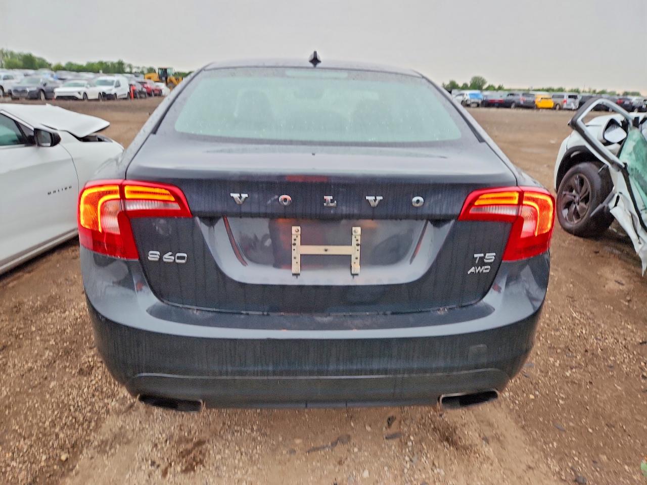 2015 Volvo S60 Premier Charcoal vin: YV1612TK9F2356423