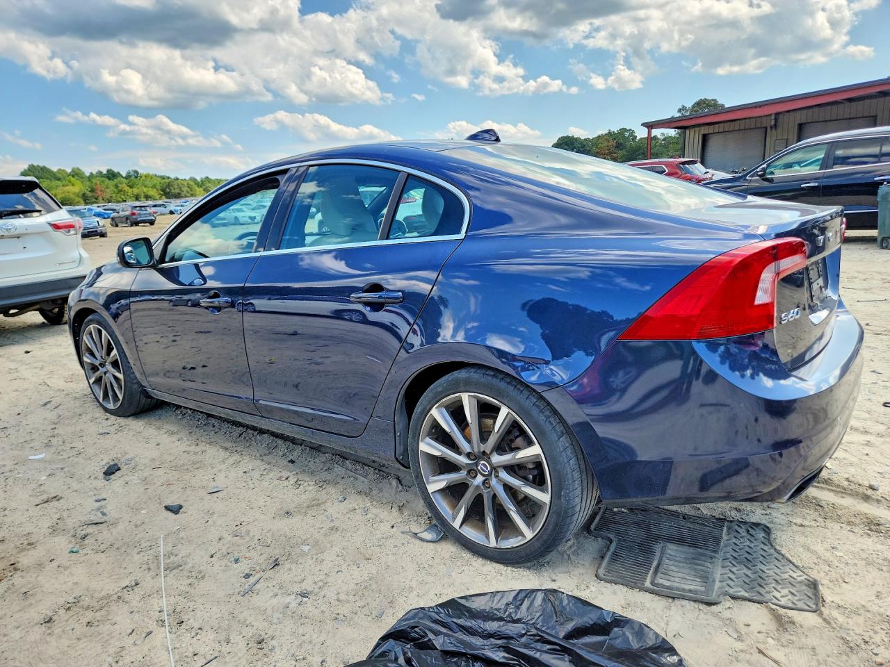 2015 Volvo S60 Premier Blue vin: YV1612TK9F2362643