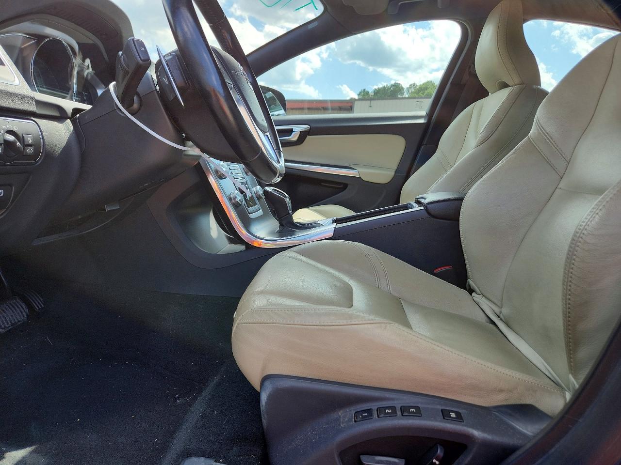 2015 Volvo S60 Premier Blue vin: YV1612TK9F2362643