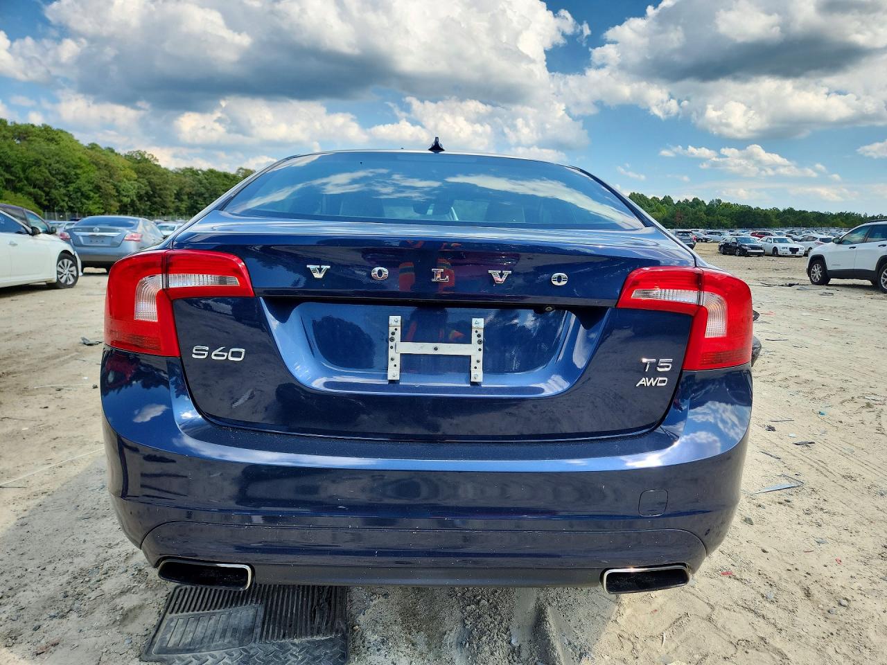2015 Volvo S60 Premier Blue vin: YV1612TK9F2362643
