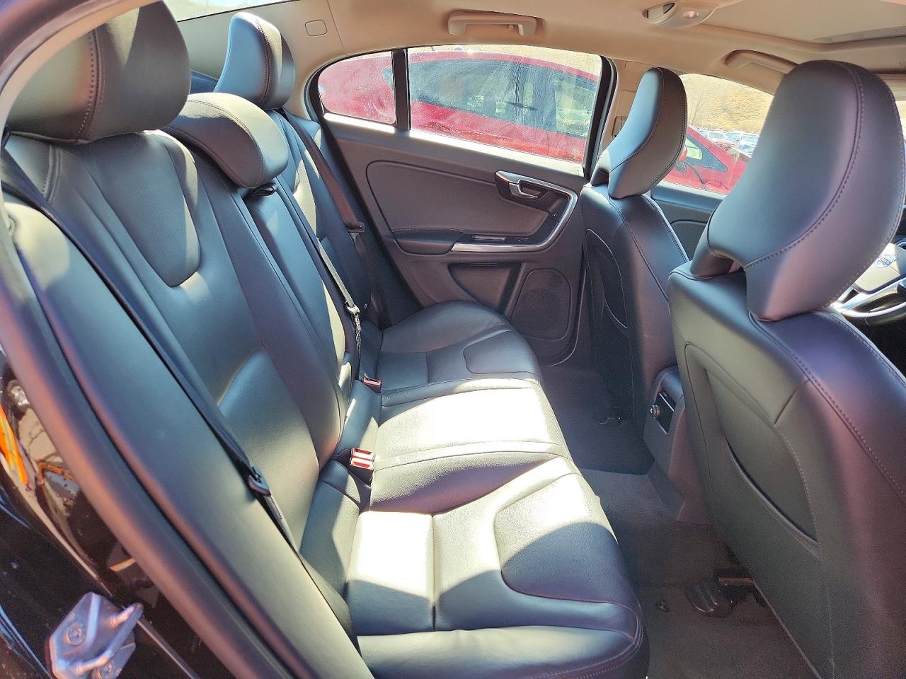 2015 Volvo S60 Premier Brown vin: YV1612TKXF2361680