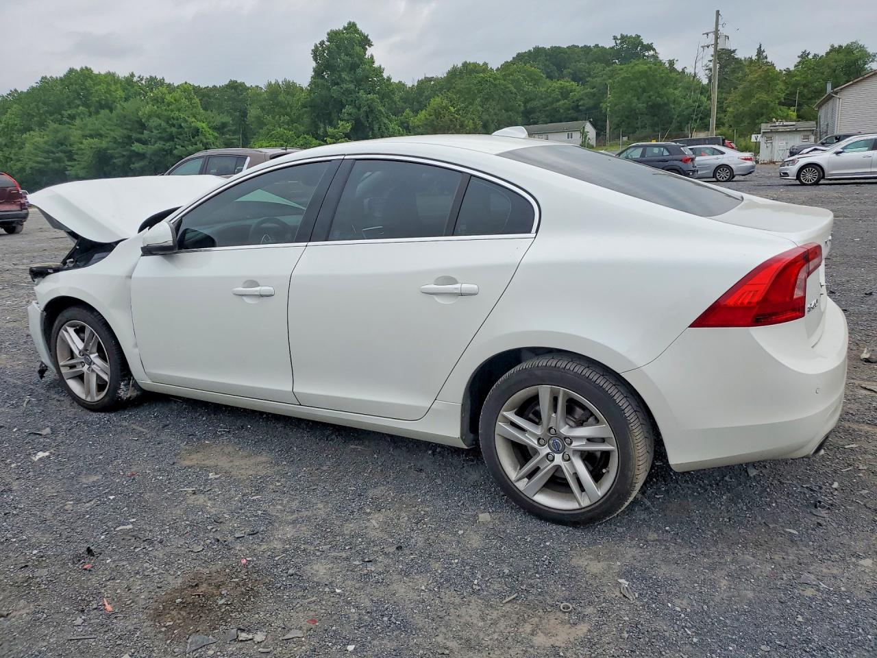 2015 Volvo S60 Platinum White vin: YV1612TM4F2351258