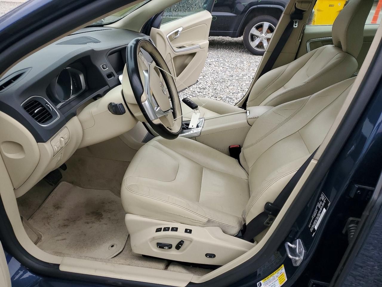 2015 Volvo S60 Platinum Blue vin: YV1612TM9F1358650