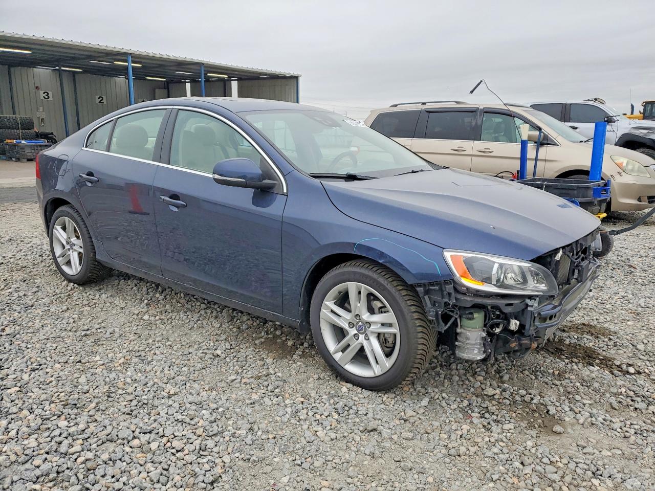 2015 Volvo S60 Platinum Blue vin: YV1612TM9F1358650