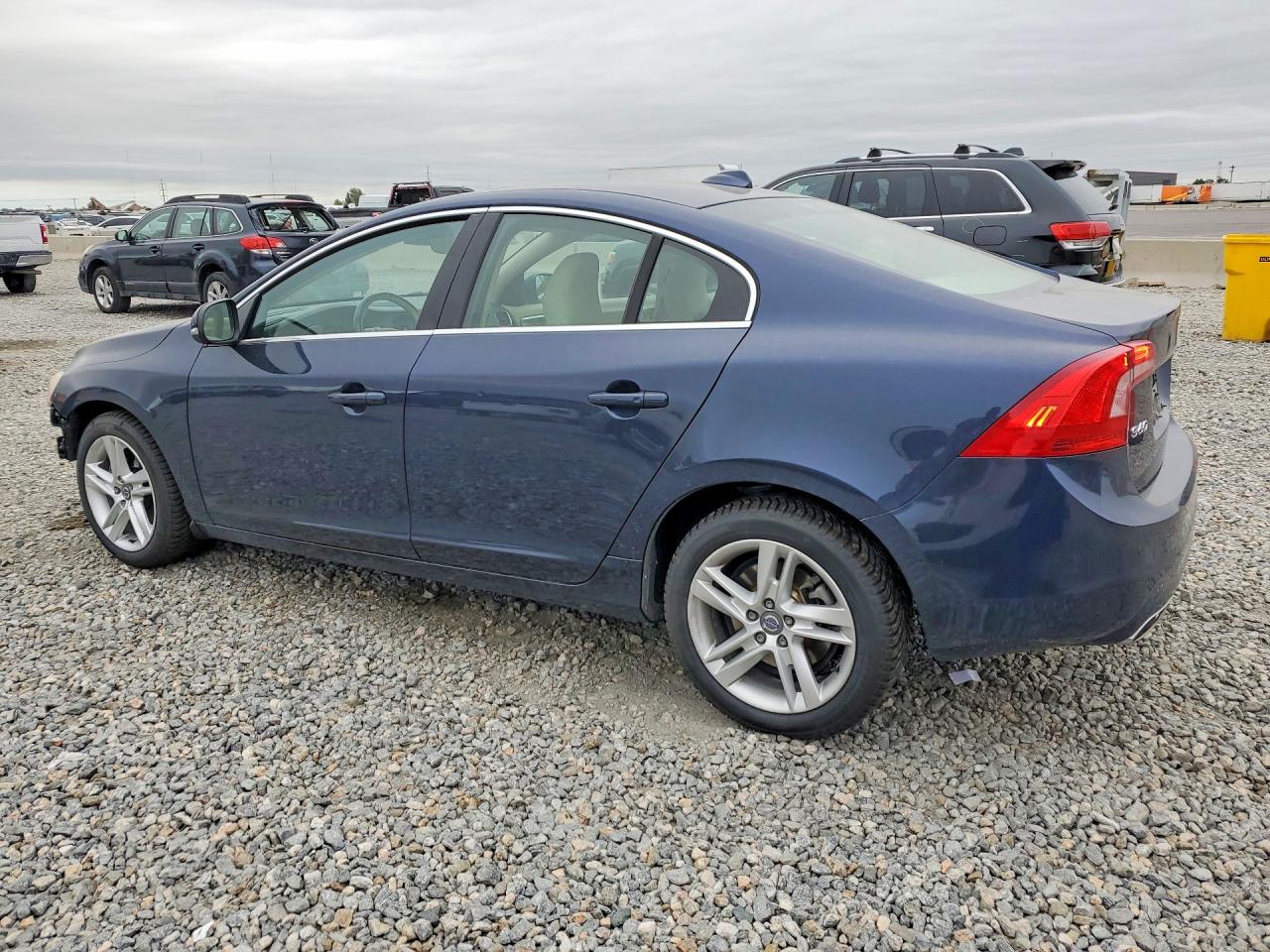2015 Volvo S60 Platinum Blue vin: YV1612TM9F1358650
