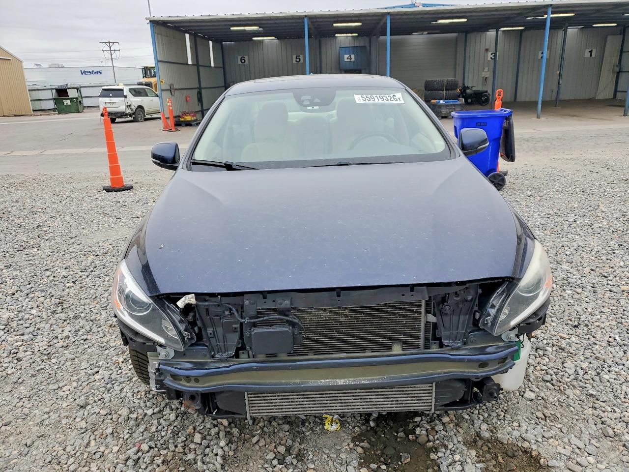2015 Volvo S60 Platinum Blue vin: YV1612TM9F1358650