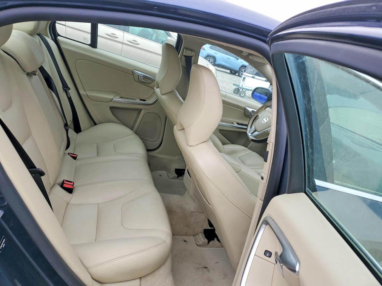 2015 Volvo S60 Platinum Blue vin: YV1612TM9F1358650
