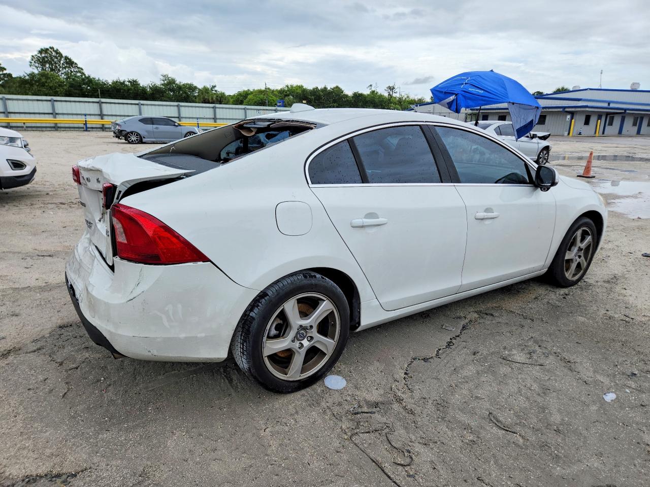 2012 Volvo S60 T5 White vin: YV1622FS0C2035486