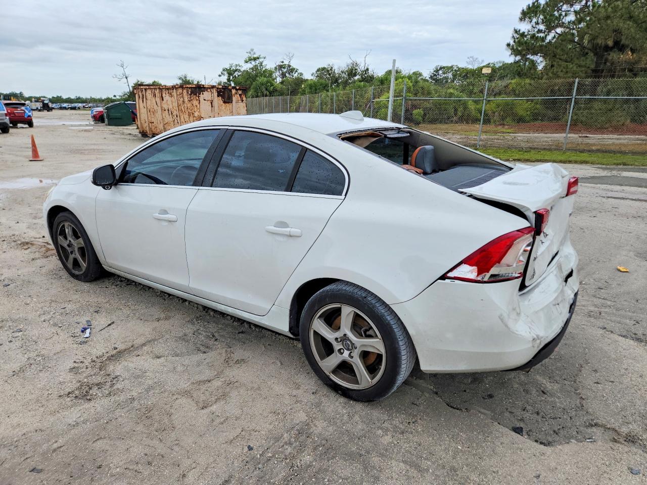 2012 Volvo S60 T5 White vin: YV1622FS0C2035486