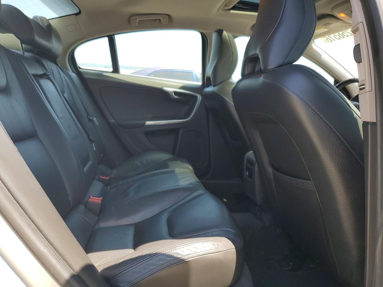 2012 Volvo S60 T5 Silver vin: YV1622FS0C2036220