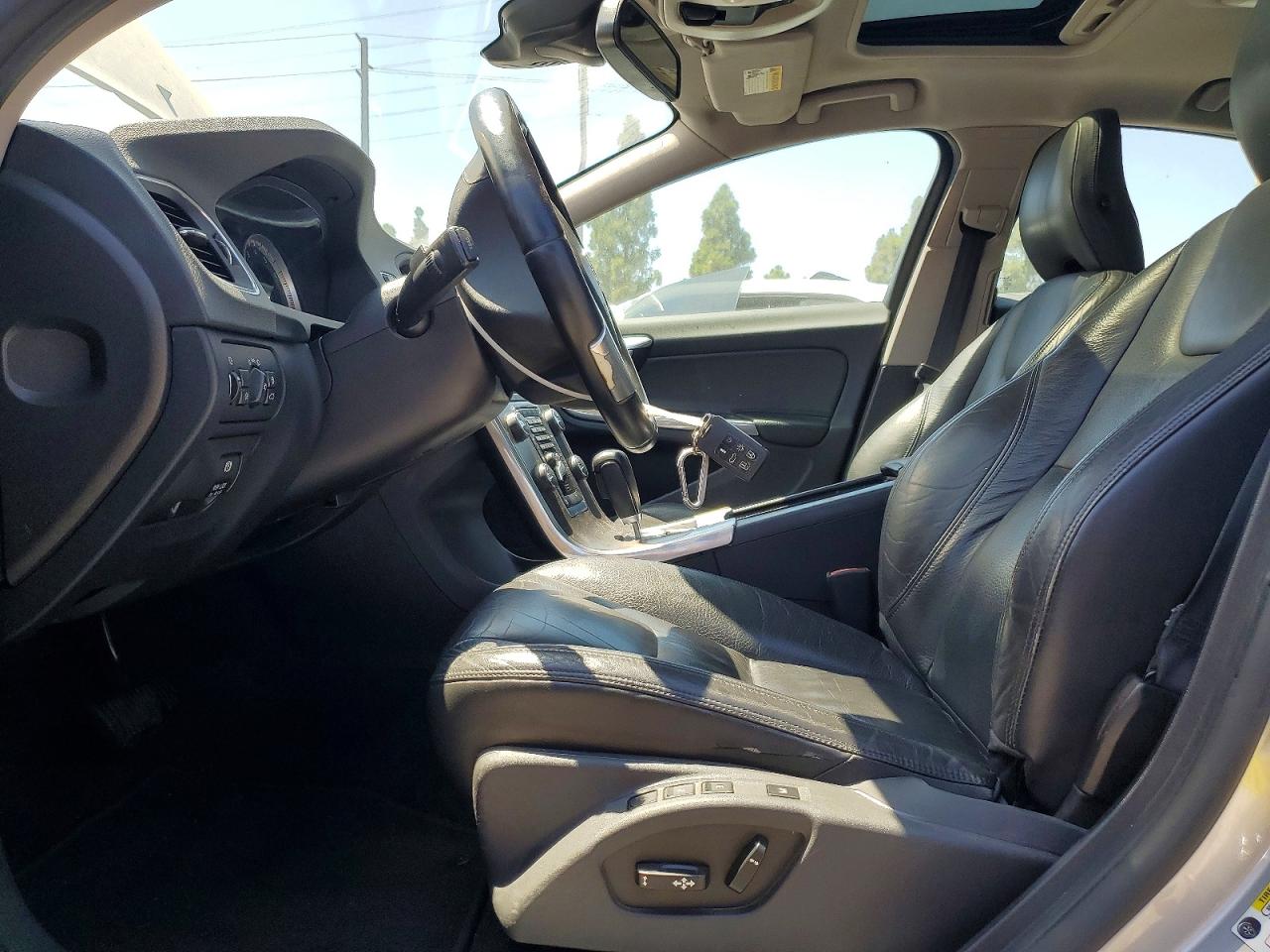 2012 Volvo S60 T5 Silver vin: YV1622FS0C2036220