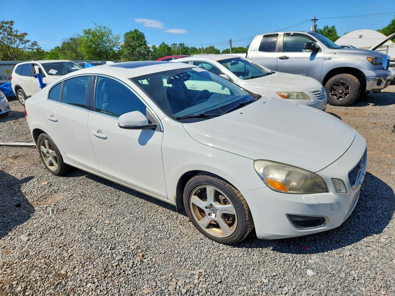 2012 Volvo S60 T5 White vin: YV1622FS0C2102717