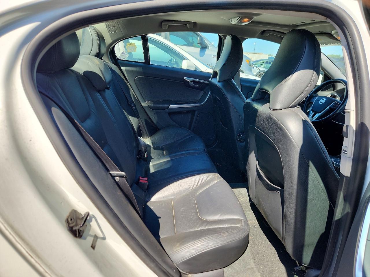 2012 Volvo S60 T5 White vin: YV1622FS0C2102717