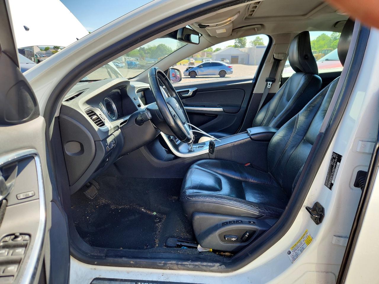 2012 Volvo S60 T5 White vin: YV1622FS0C2102717