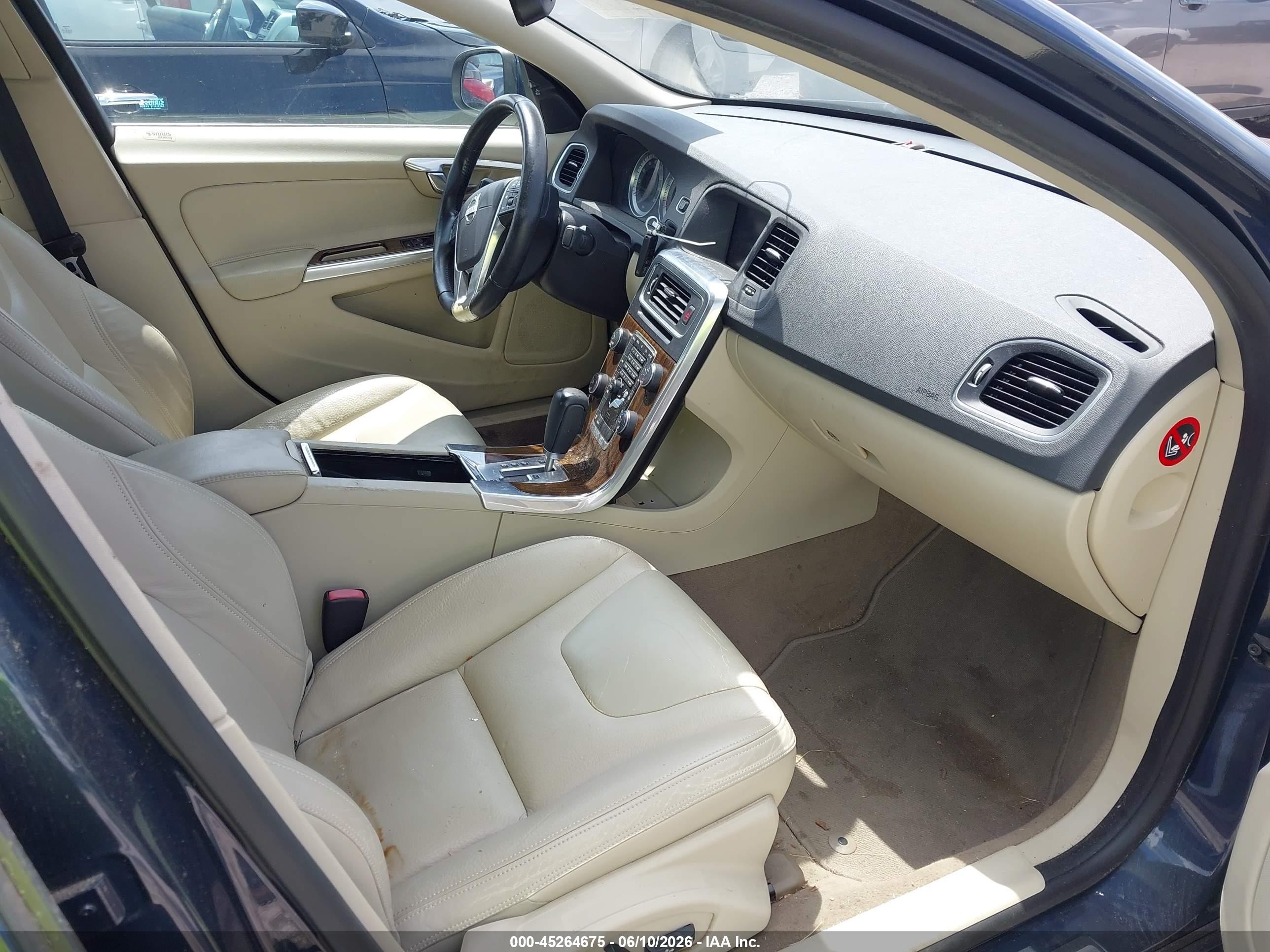 2012 Volvo S60 T5 Синий vin: YV1622FS0C2121266