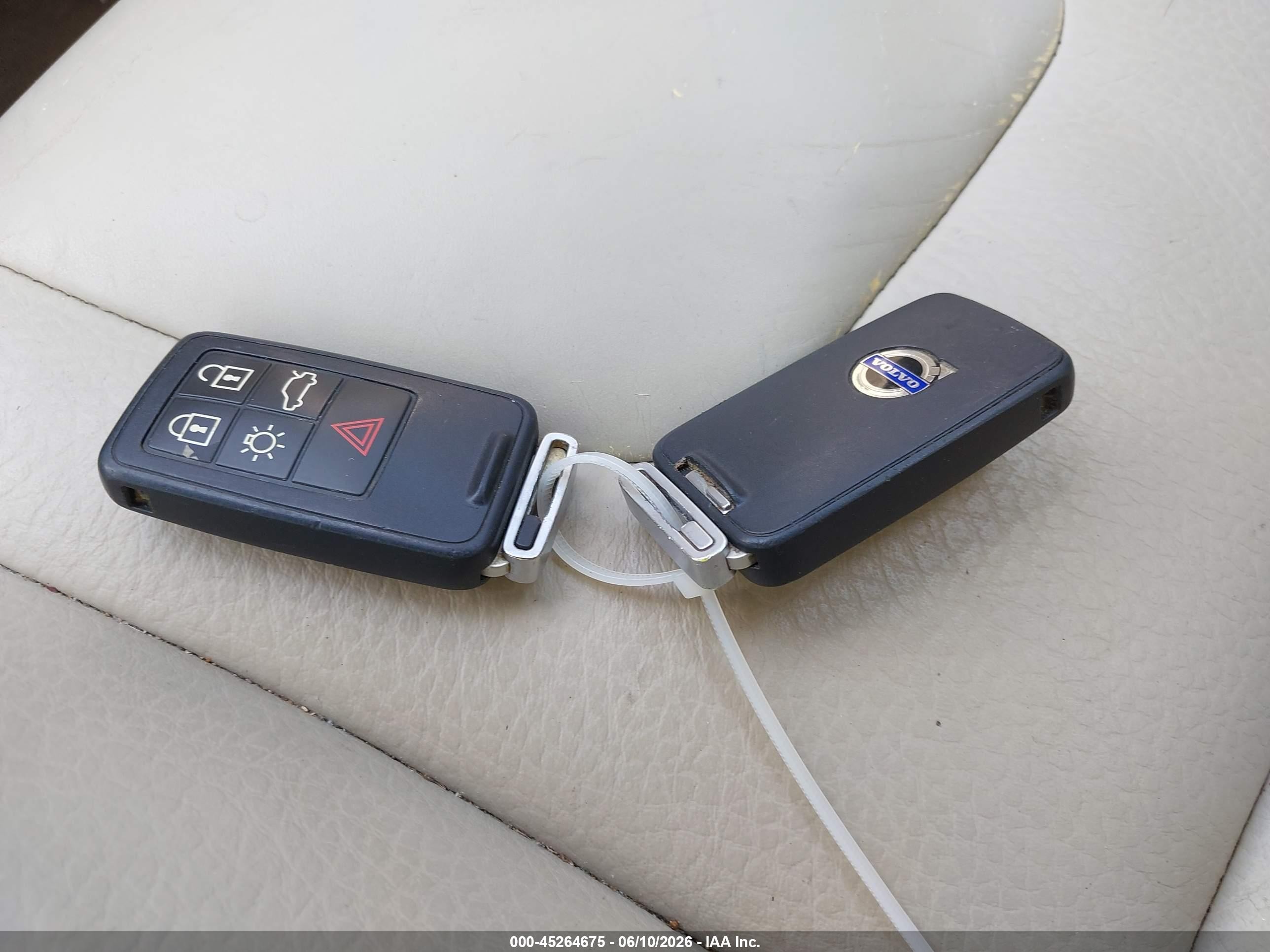 2012 Volvo S60 T5 Синий vin: YV1622FS0C2121266