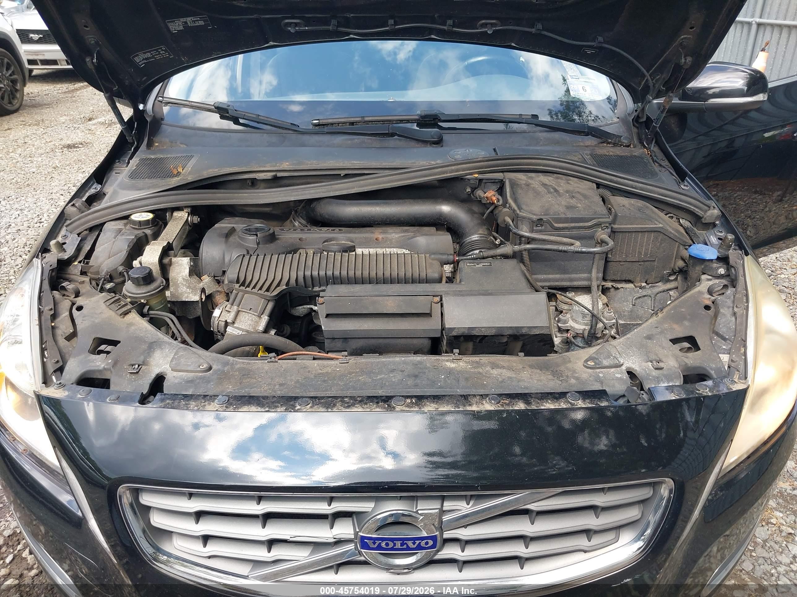 2012 Volvo S60 T5/t5 W/moonroof Черный vin: YV1622FS0C2128833
