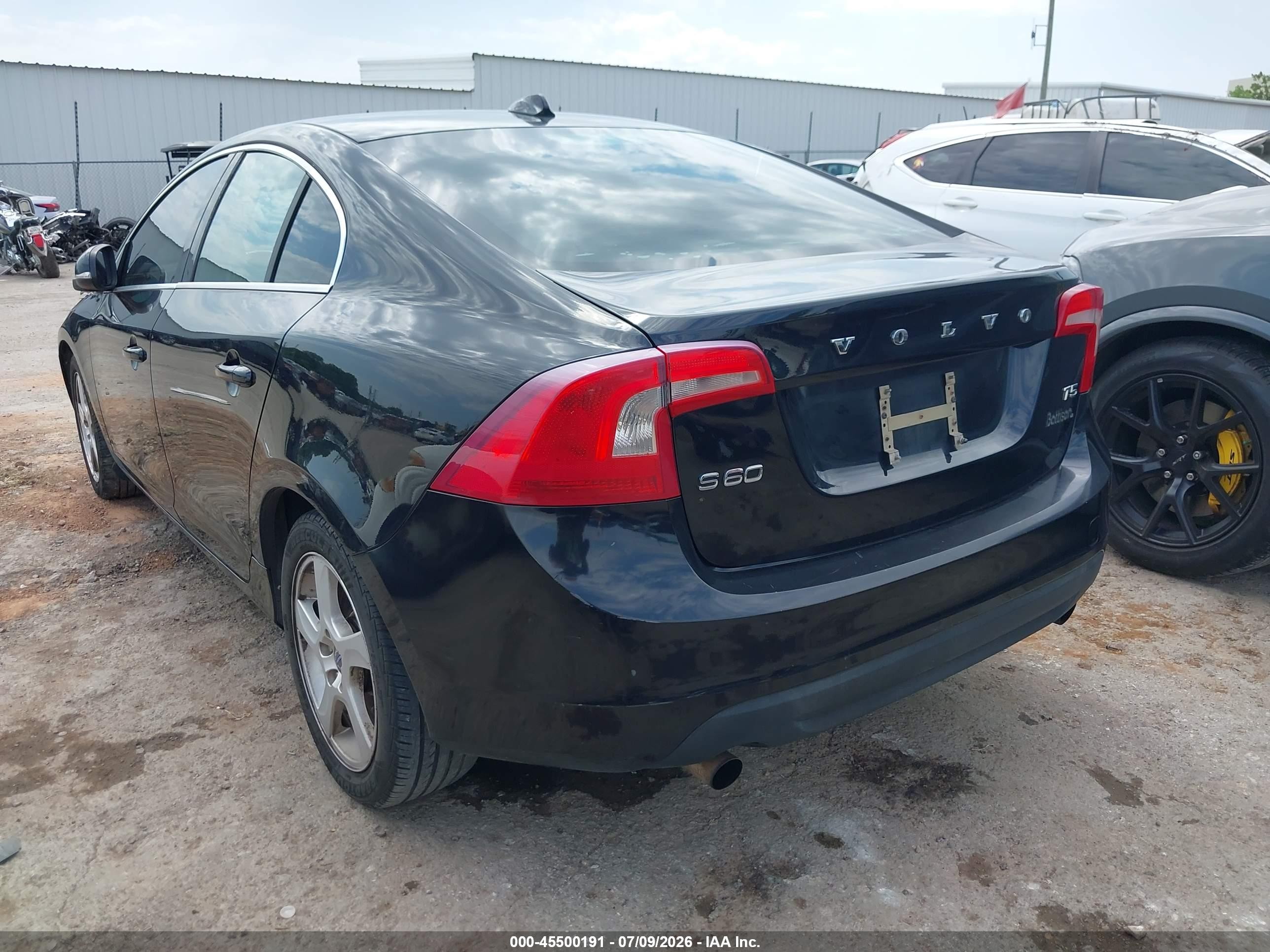 2012 Volvo S60 T5/t5 W/moonroof Черный vin: YV1622FS0C2139251