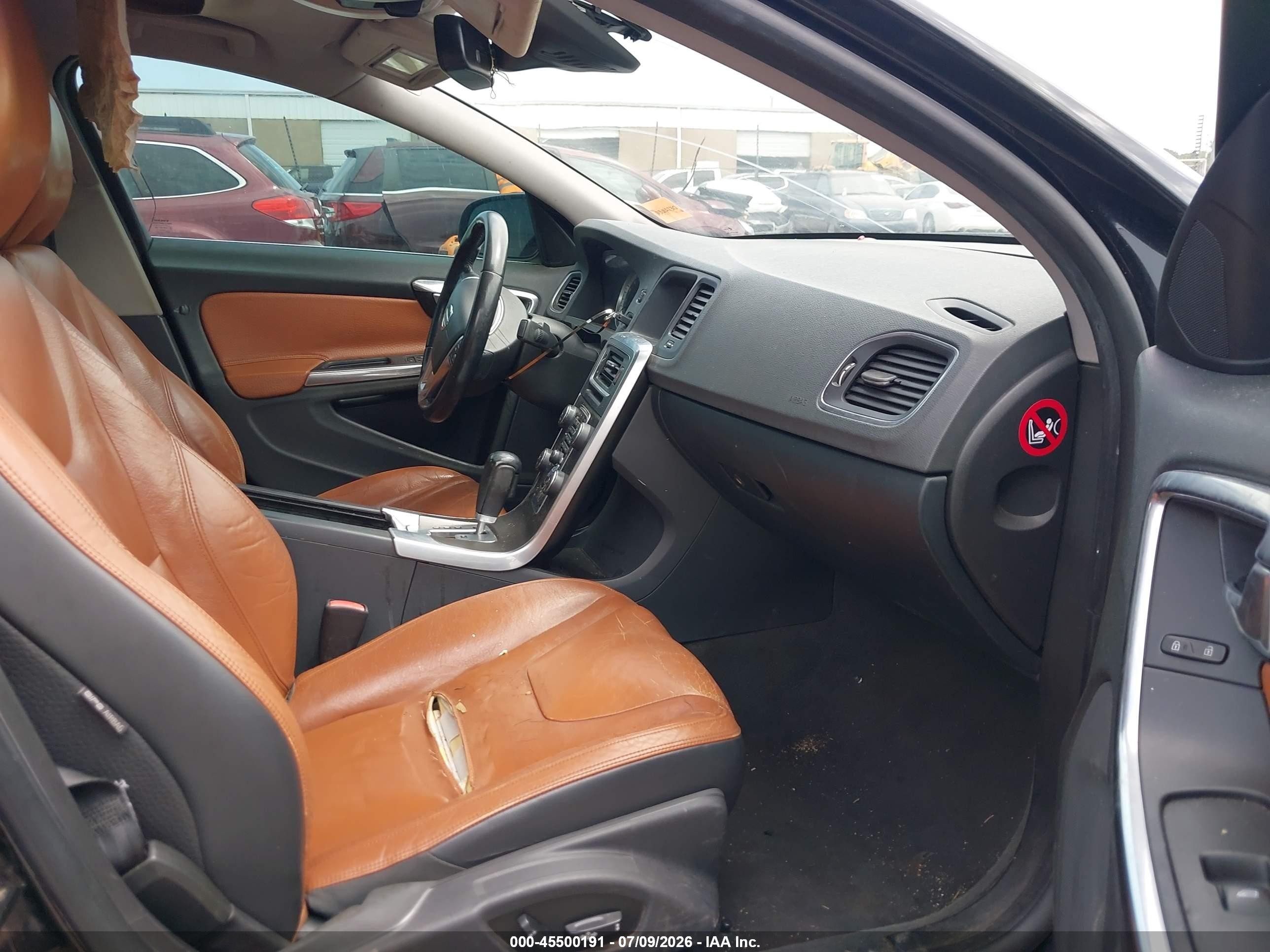 2012 Volvo S60 T5/t5 W/moonroof Черный vin: YV1622FS0C2139251