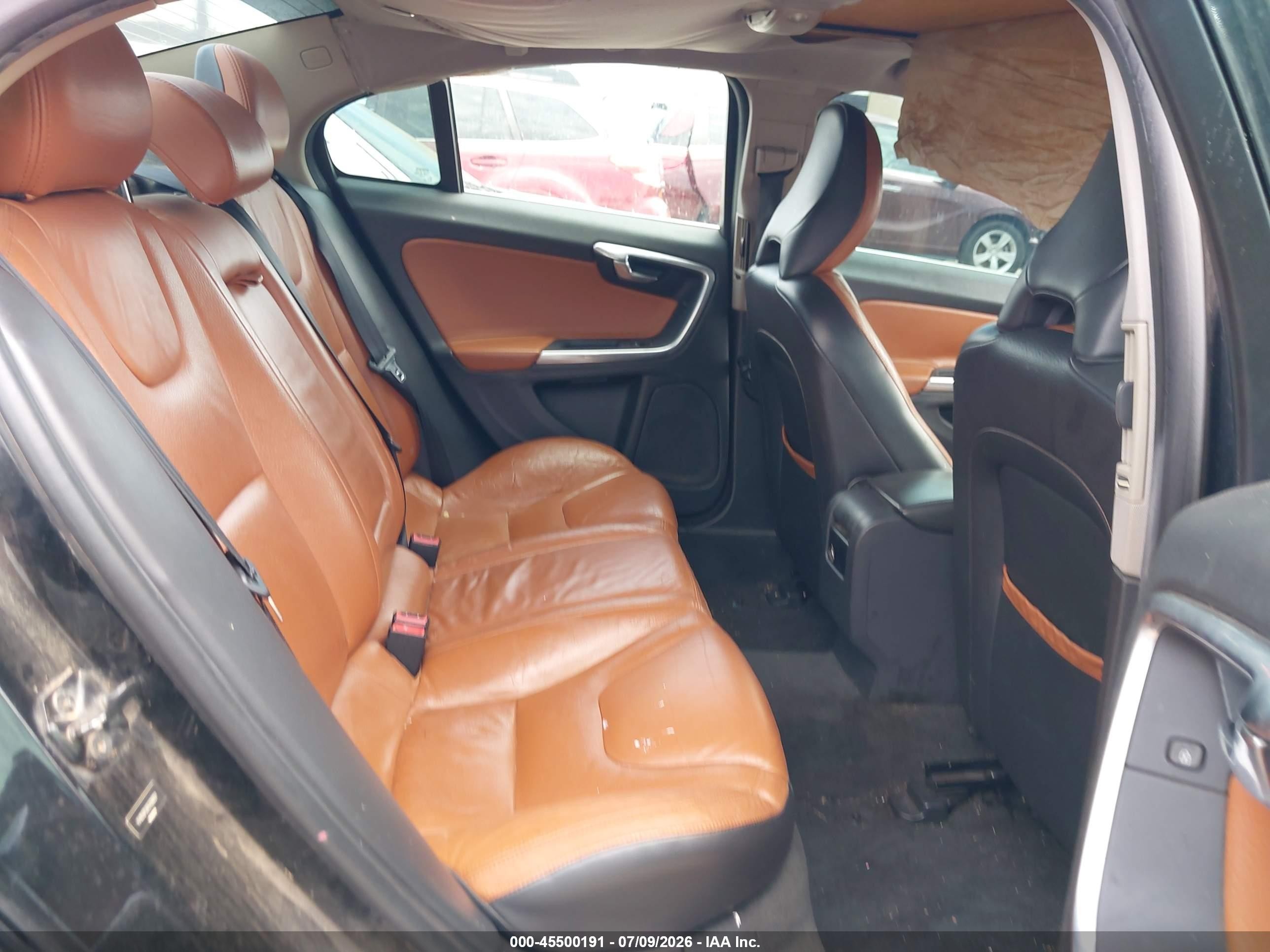 2012 Volvo S60 T5/t5 W/moonroof Черный vin: YV1622FS0C2139251