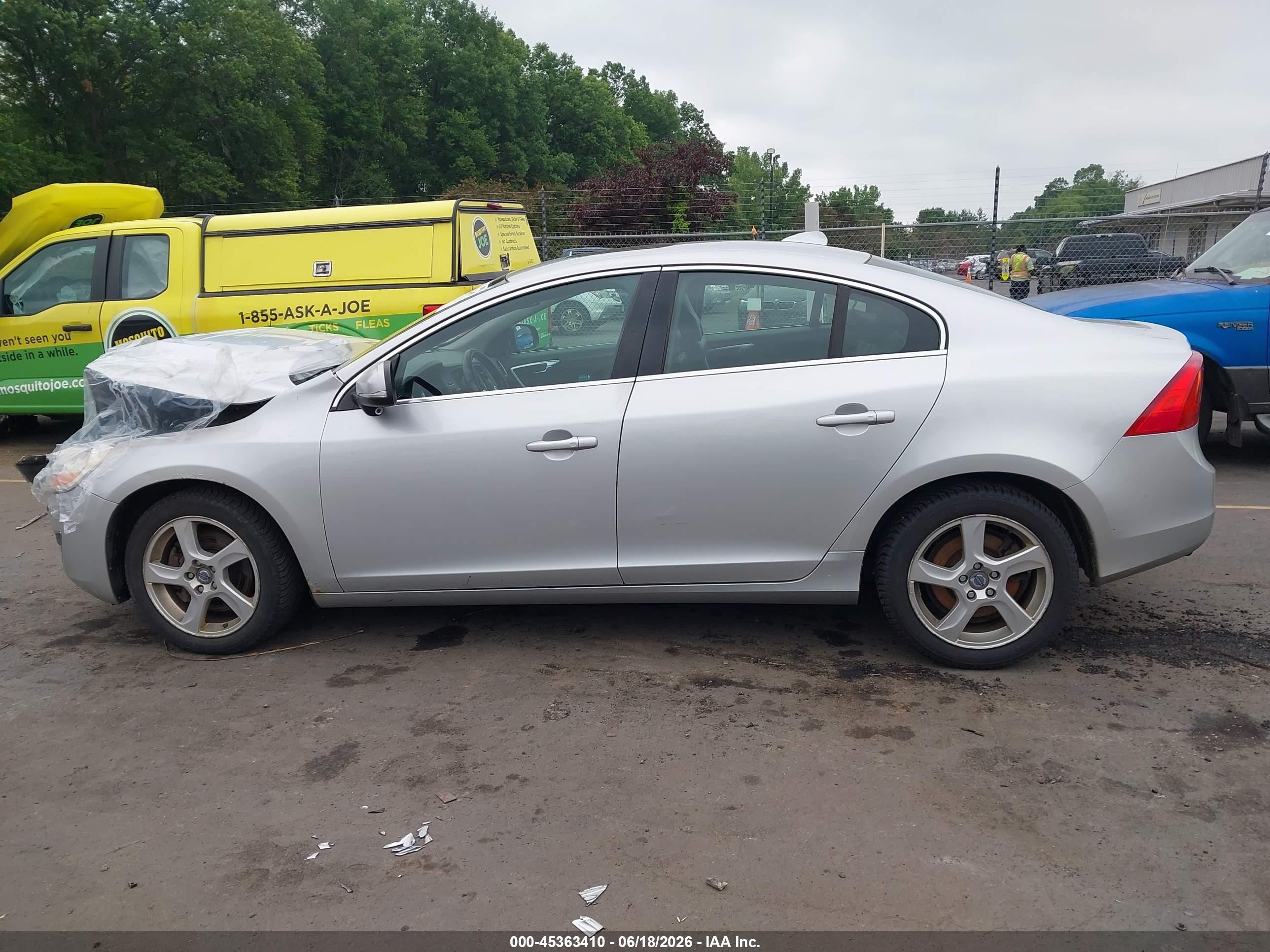 2012 Volvo S60 T5 Silver vin: YV1622FS1C2030975