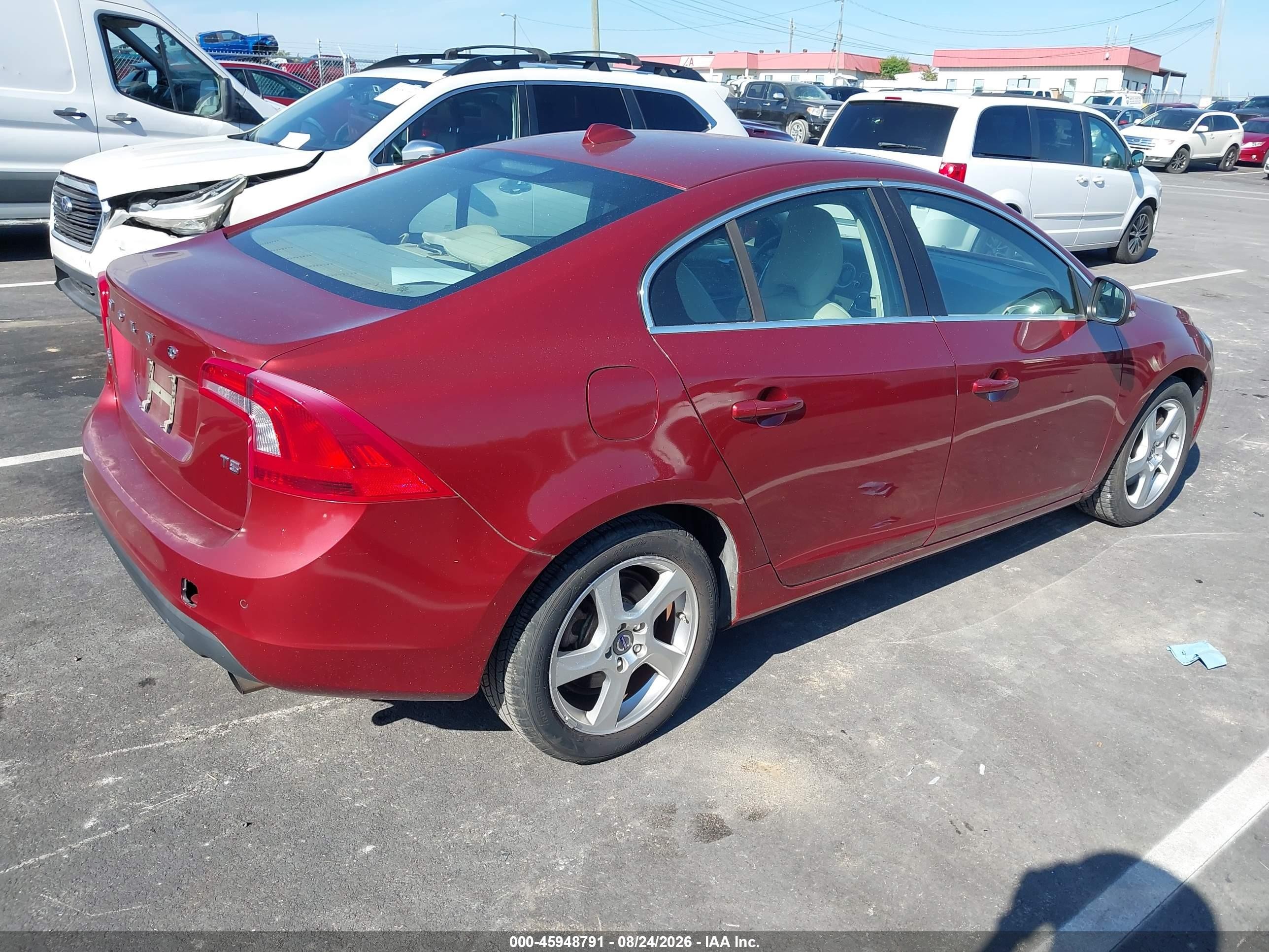 2012 Volvo S60 T5 Red vin: YV1622FS1C2054788