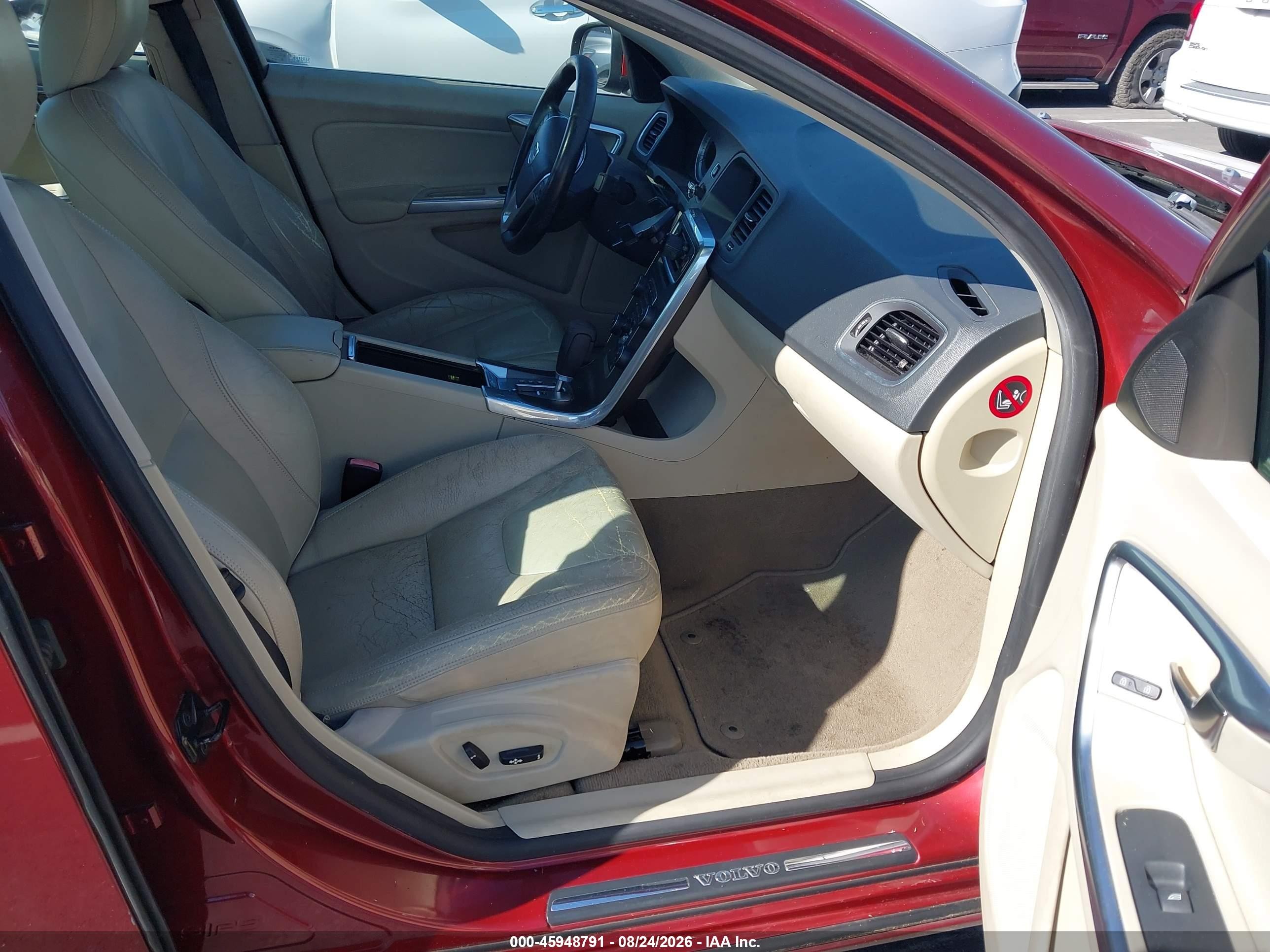 2012 Volvo S60 T5 Red vin: YV1622FS1C2054788