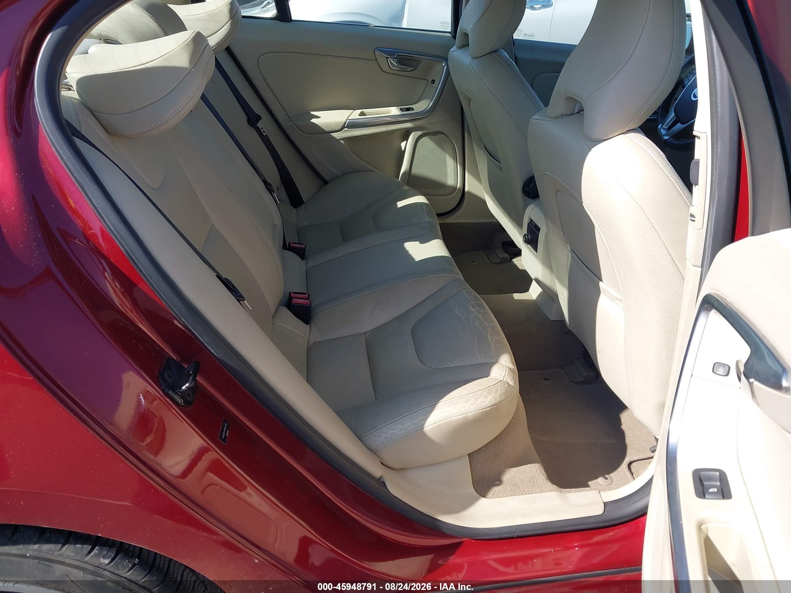 2012 Volvo S60 T5 Red vin: YV1622FS1C2054788