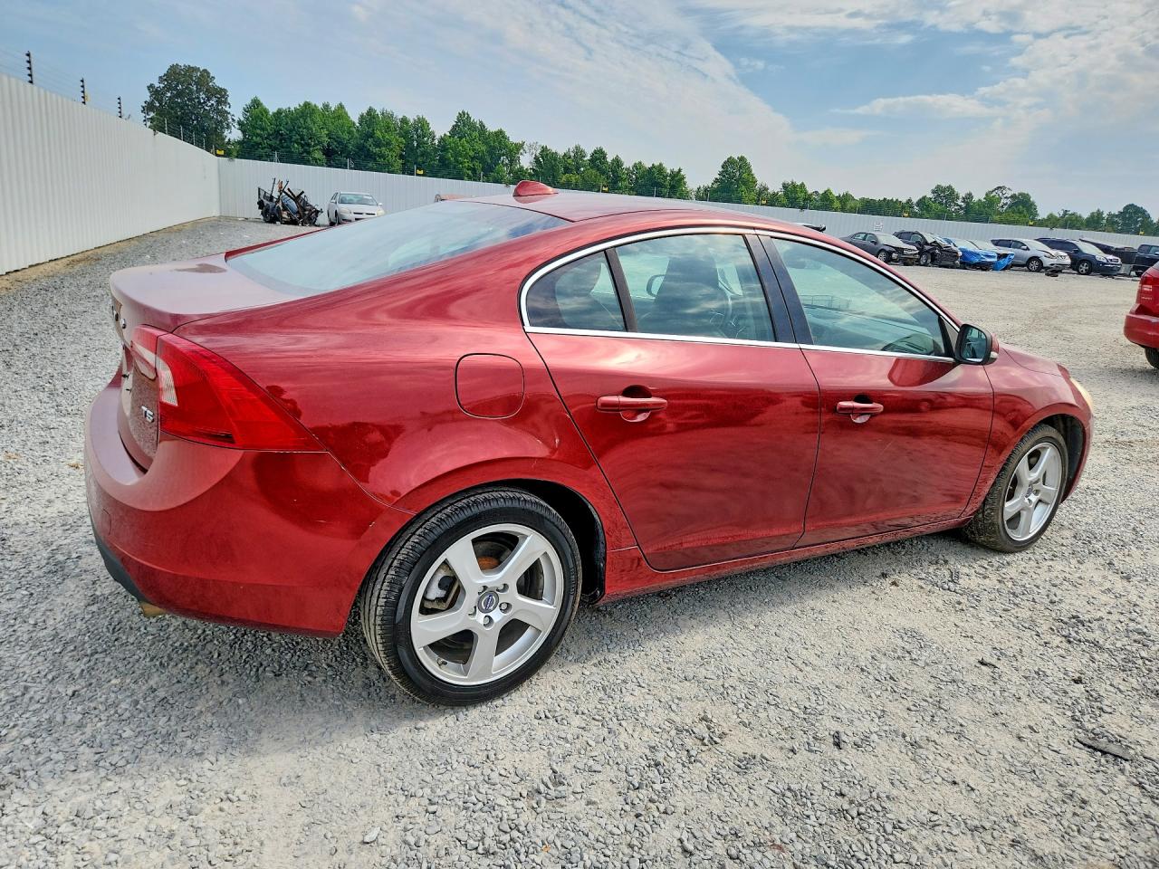 2012 Volvo S60 T5 Burgundy vin: YV1622FS1C2055388