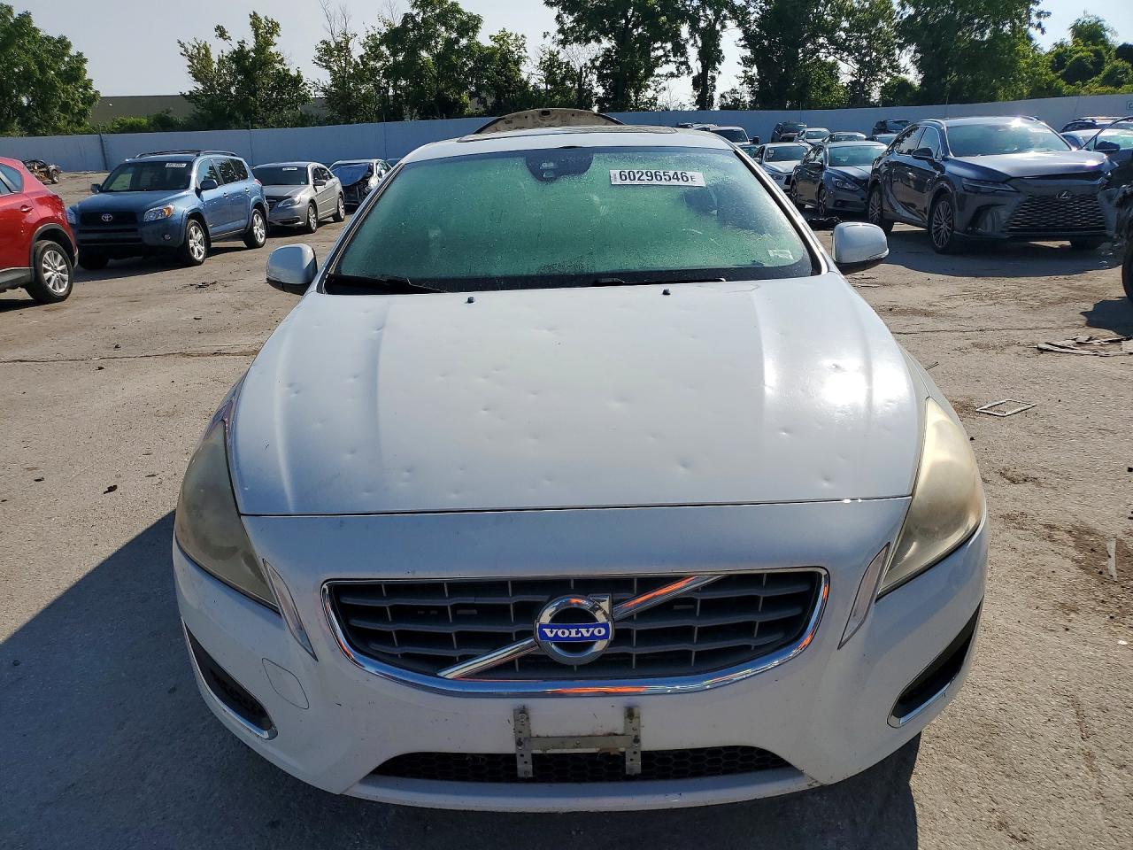 2012 Volvo S60 T5 White vin: YV1622FS1C2106789