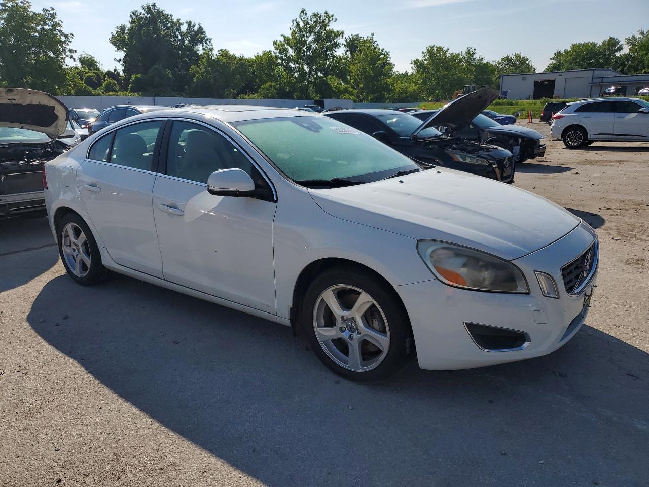2012 Volvo S60 T5 White vin: YV1622FS1C2106789