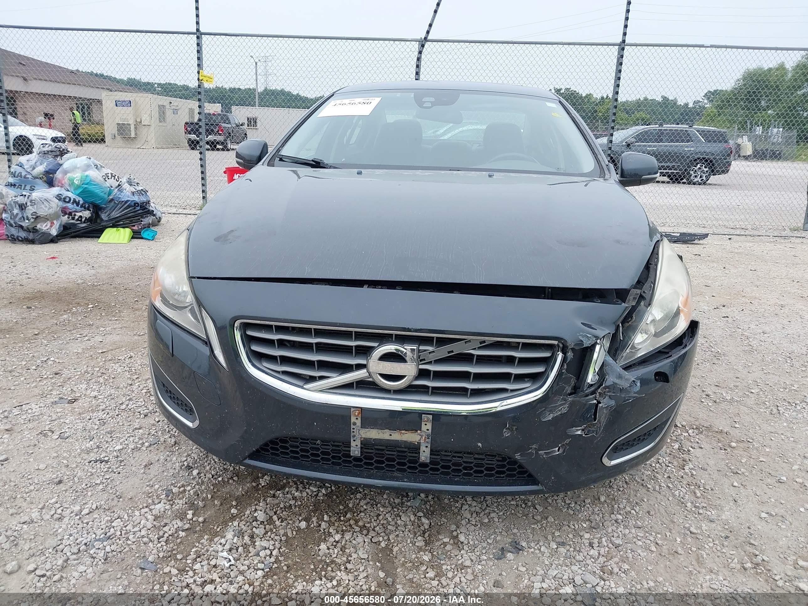 2012 Volvo S60 T5/t5 W/moonroof Gray vin: YV1622FS1C2109966