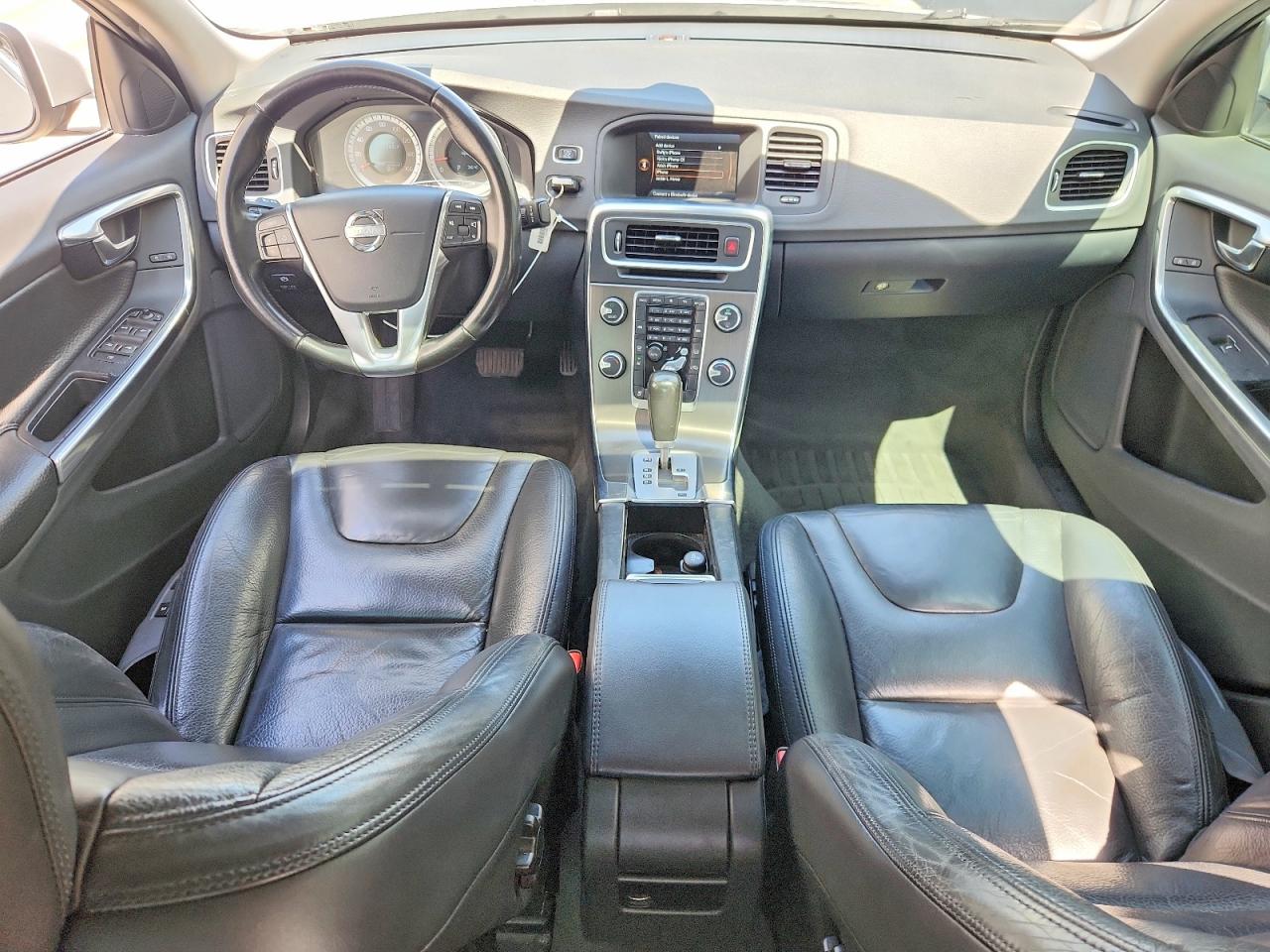 2012 Volvo S60 T5 Серебряный vin: YV1622FS1C2112351