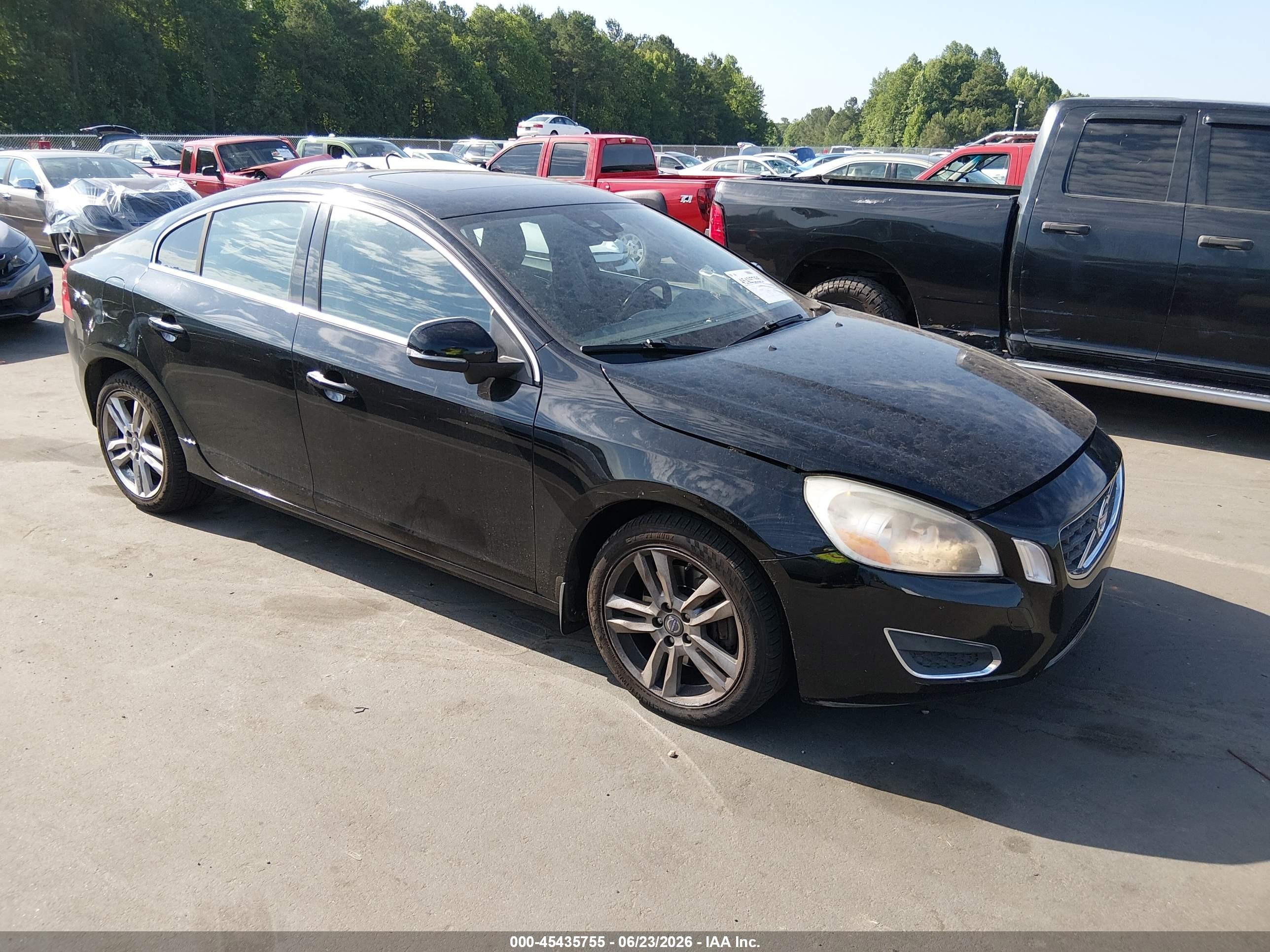 2012 Volvo S60 T5/t5 W/moonroof Black vin: YV1622FS1C2115377