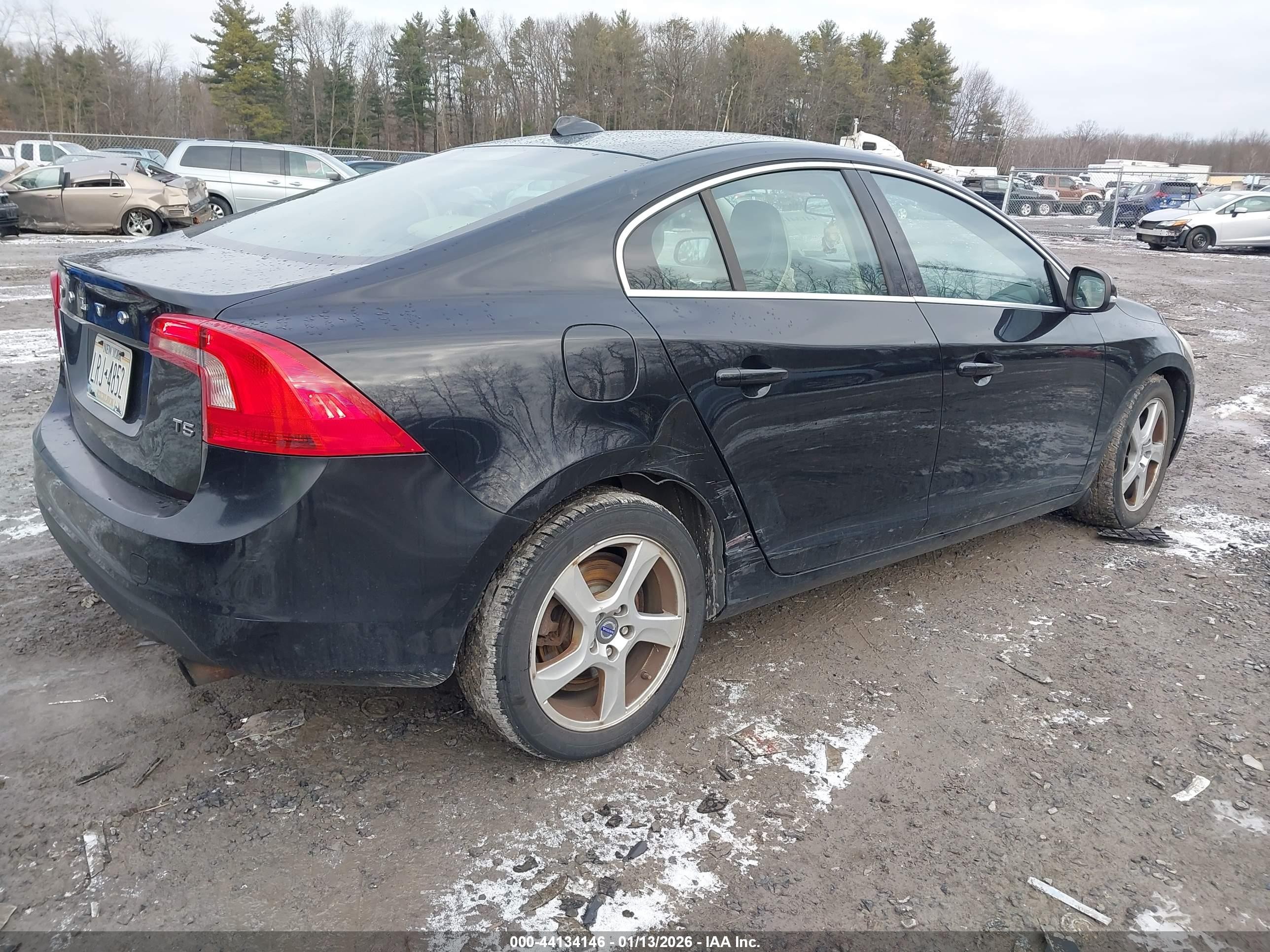 2012 Volvo S60 T5 Black vin: YV1622FS1C2139453