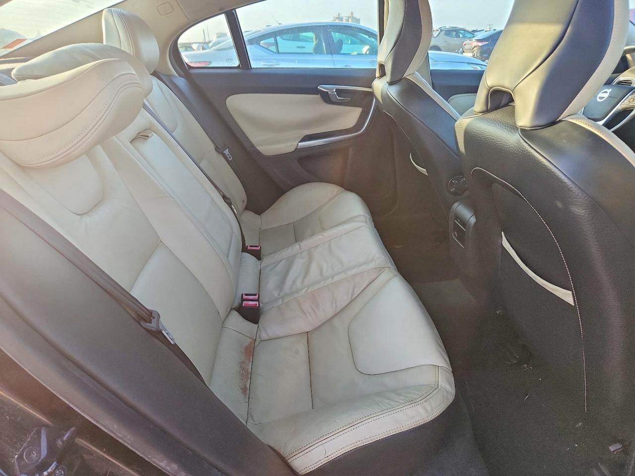 2012 Volvo S60 T5 Черный vin: YV1622FS2C2035697