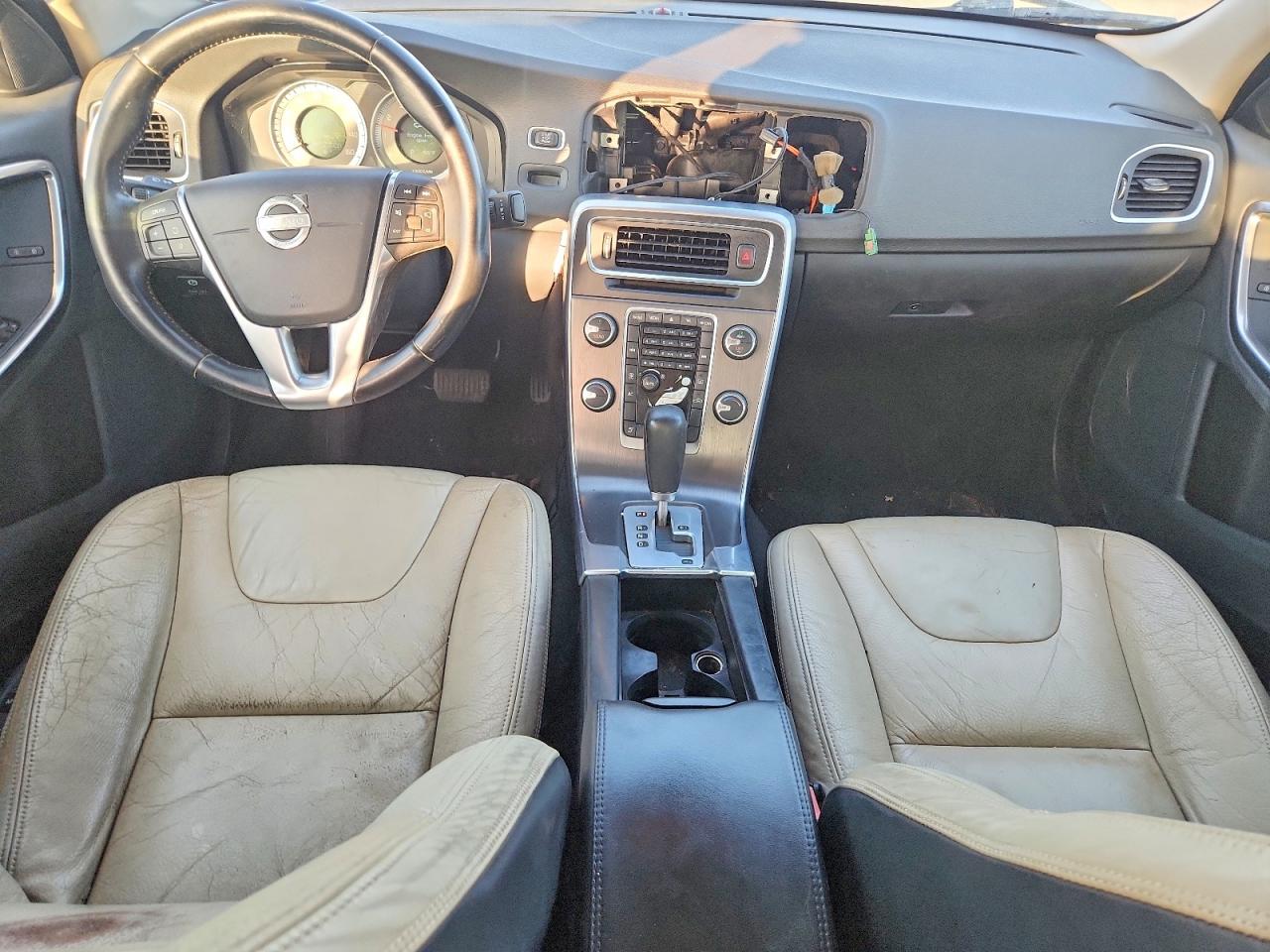 2012 Volvo S60 T5 Черный vin: YV1622FS2C2035697