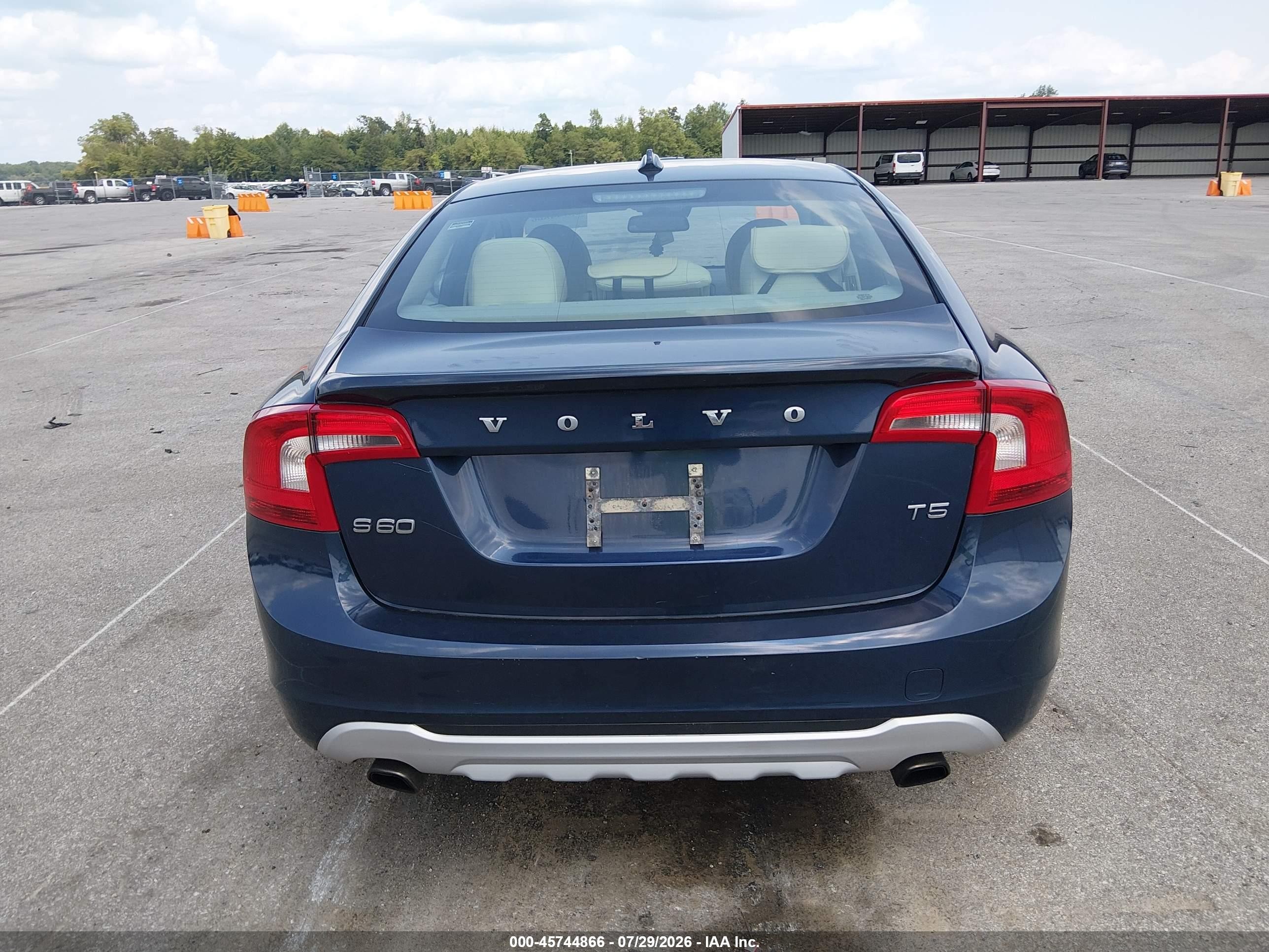 2012 Volvo S60 T5 Dark Blue vin: YV1622FS2C2099271