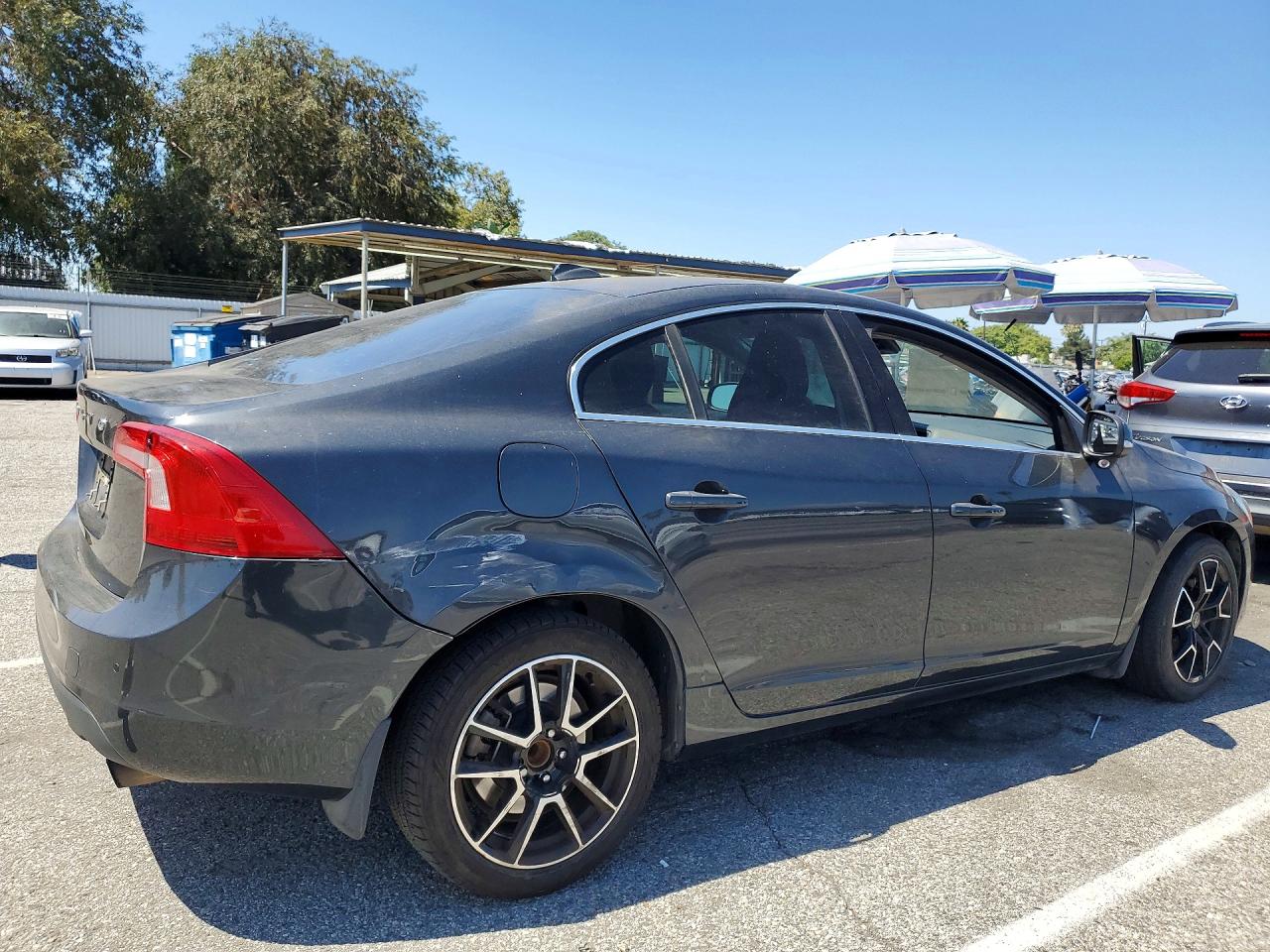 2012 Volvo S60 T5 Black vin: YV1622FS2C2113122