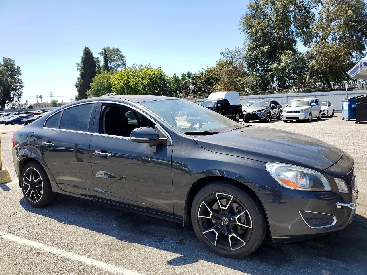 2012 Volvo S60 T5 Black vin: YV1622FS2C2113122