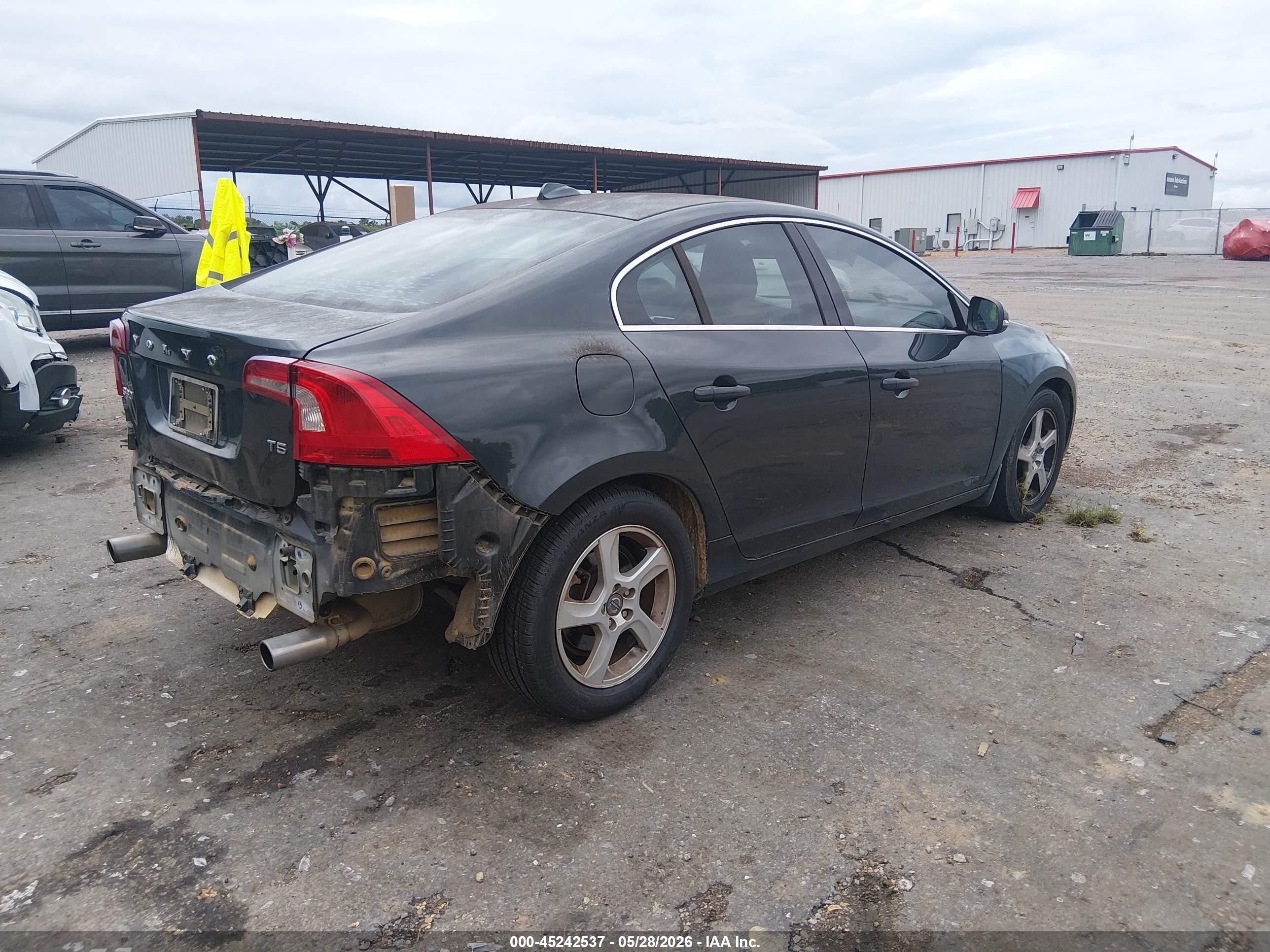 2012 Volvo S60 T5 Черный vin: YV1622FS2C2128073