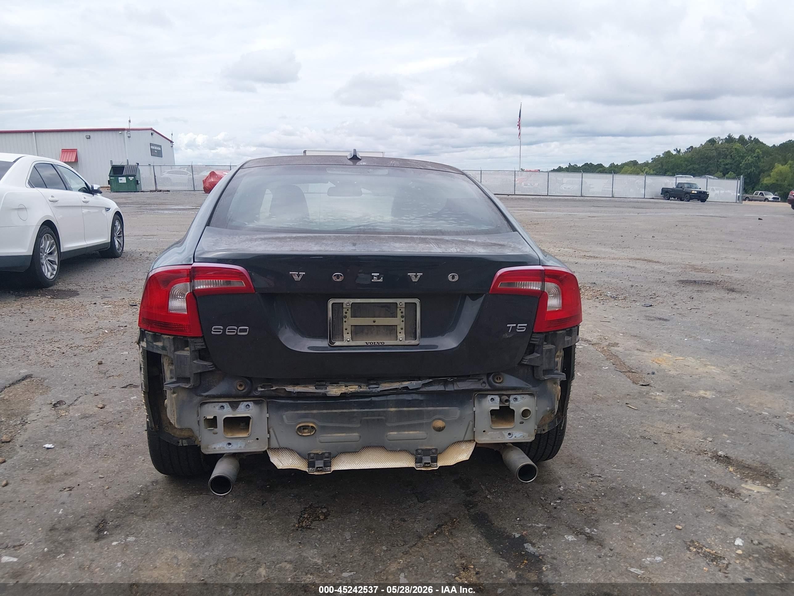 2012 Volvo S60 T5 Черный vin: YV1622FS2C2128073