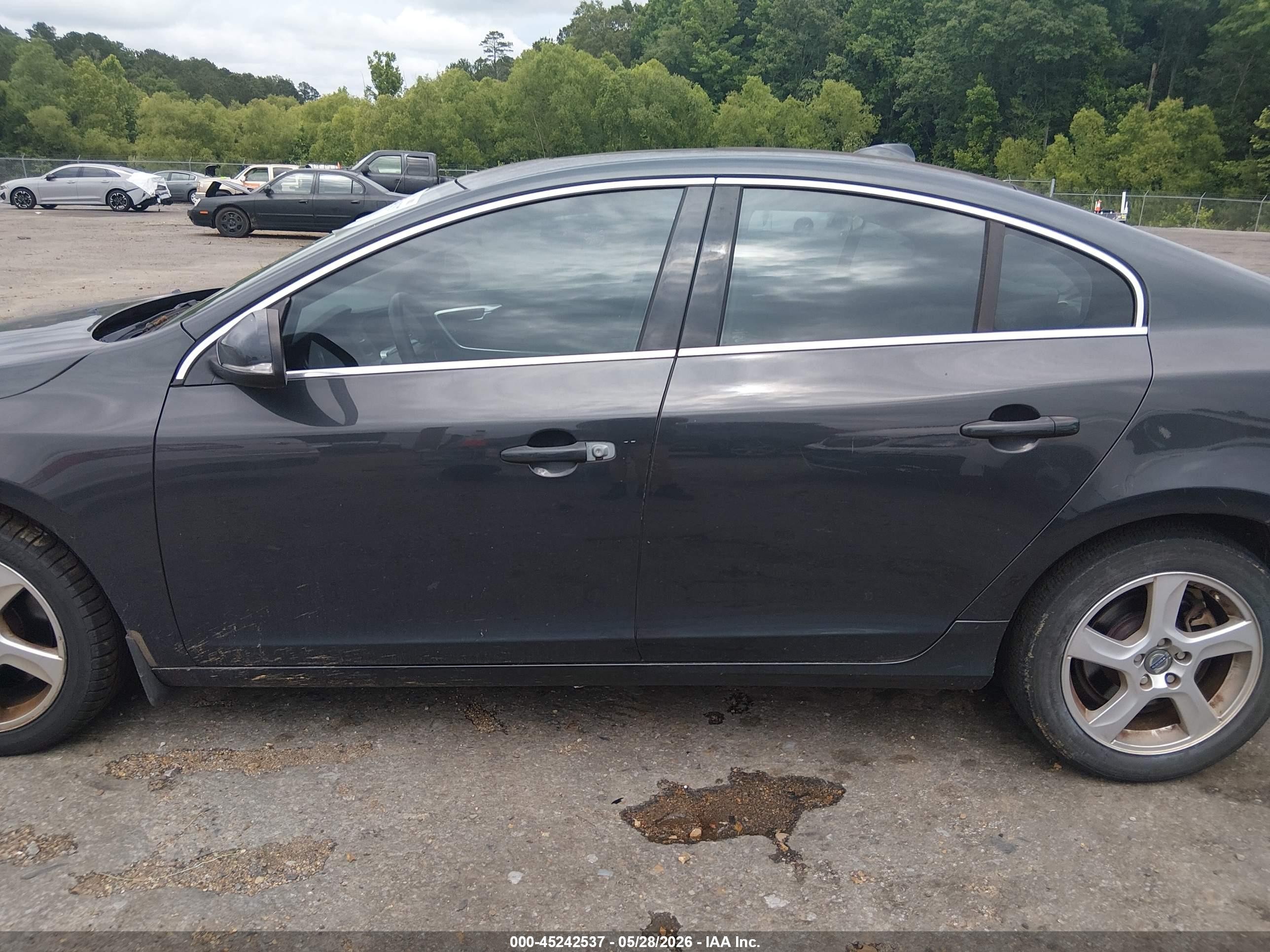 2012 Volvo S60 T5 Черный vin: YV1622FS2C2128073