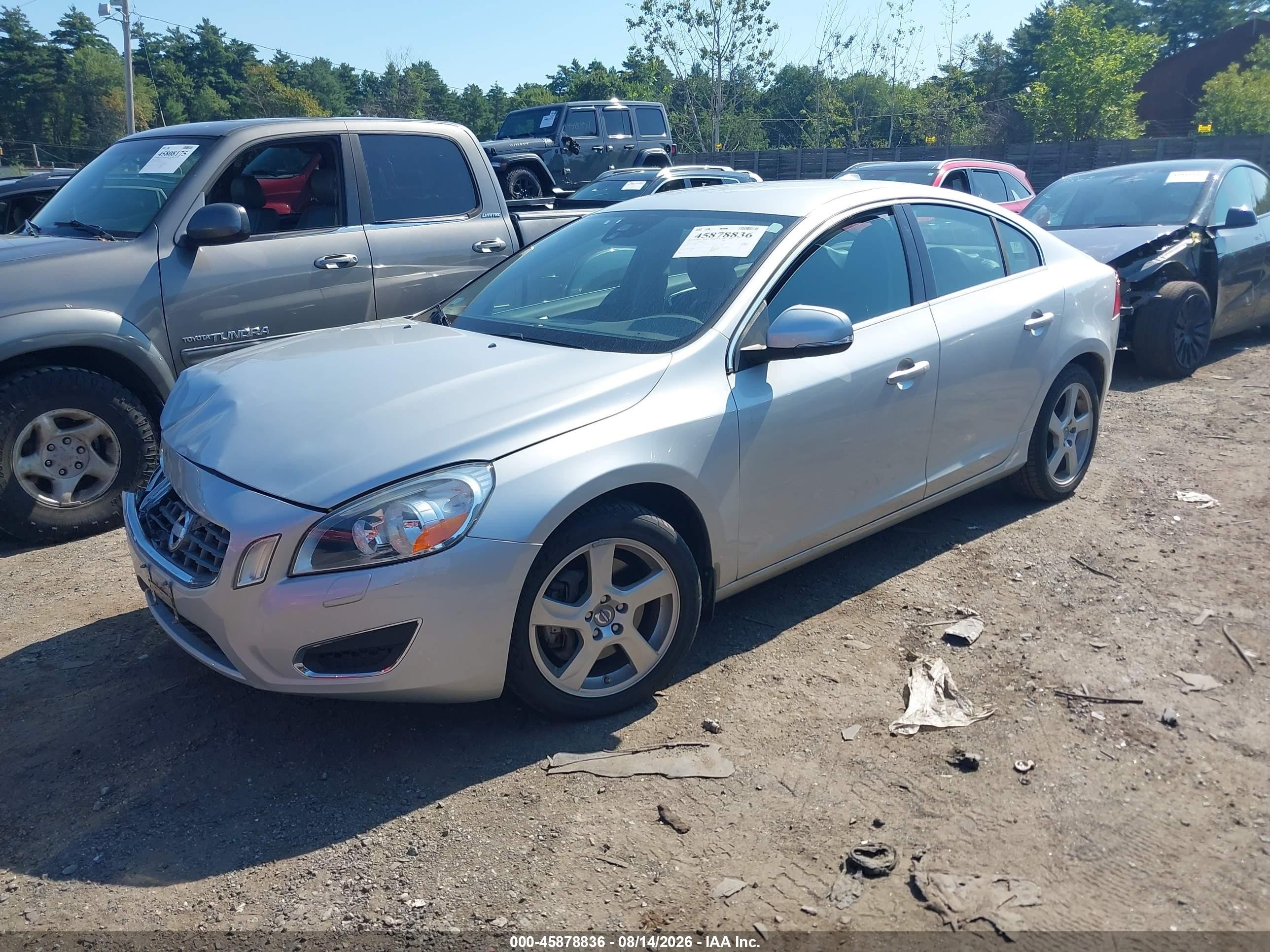 2012 Volvo S60 T5/t5 W/moonroof Silver vin: YV1622FS2C2129126